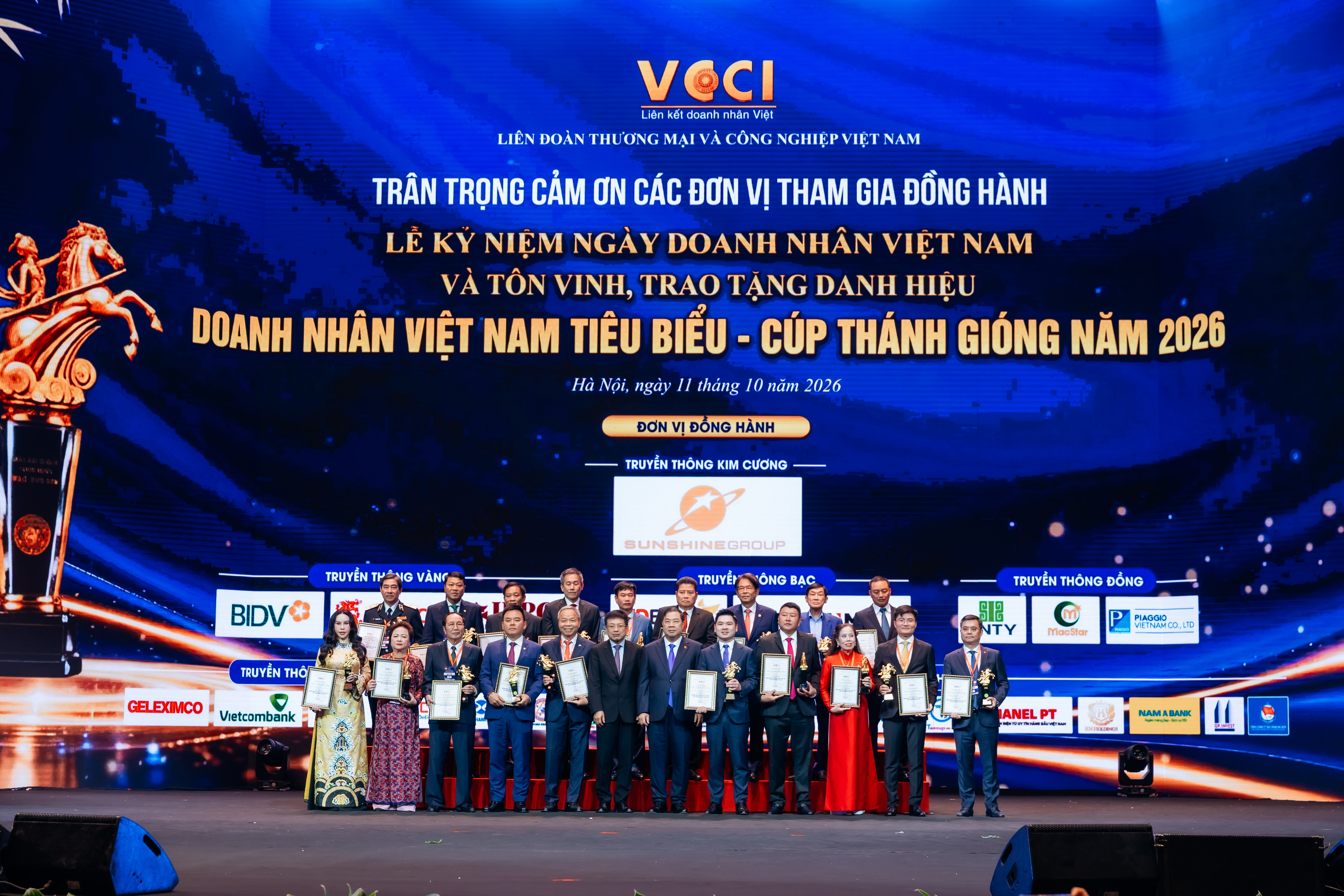 Chủ tịch CNCTech Nguyễn Văn H&ugrave;ng được vinh danh tại C&uacute;p Th&aacute;nh Gi&oacute;ng 2026 - Ảnh 6.