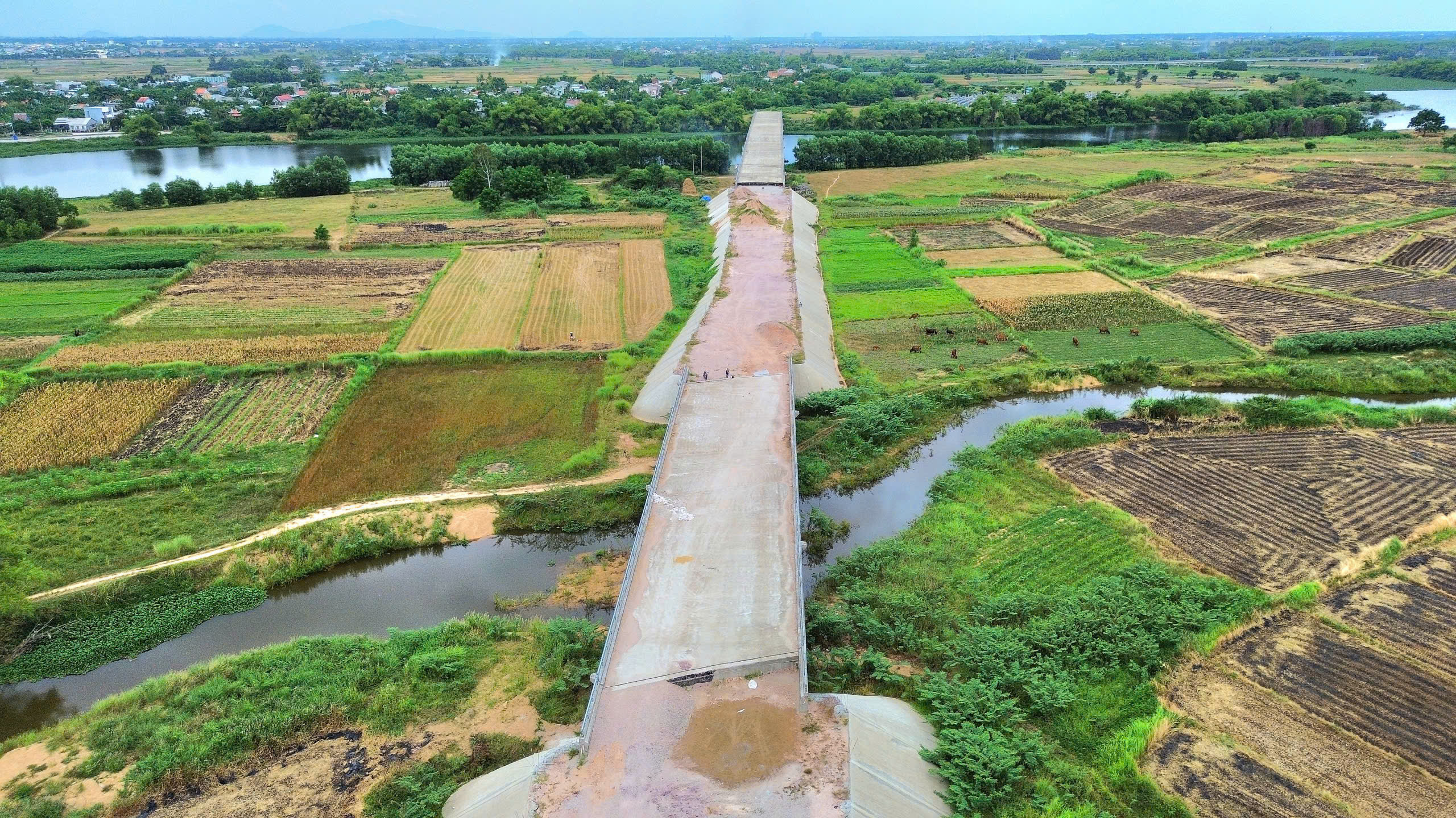 Đ&agrave; Nẵng chốt hạn b&agrave;n giao mặt bằng của những c&acirc;y cầu thiếu đường dẫn- Ảnh 1.
