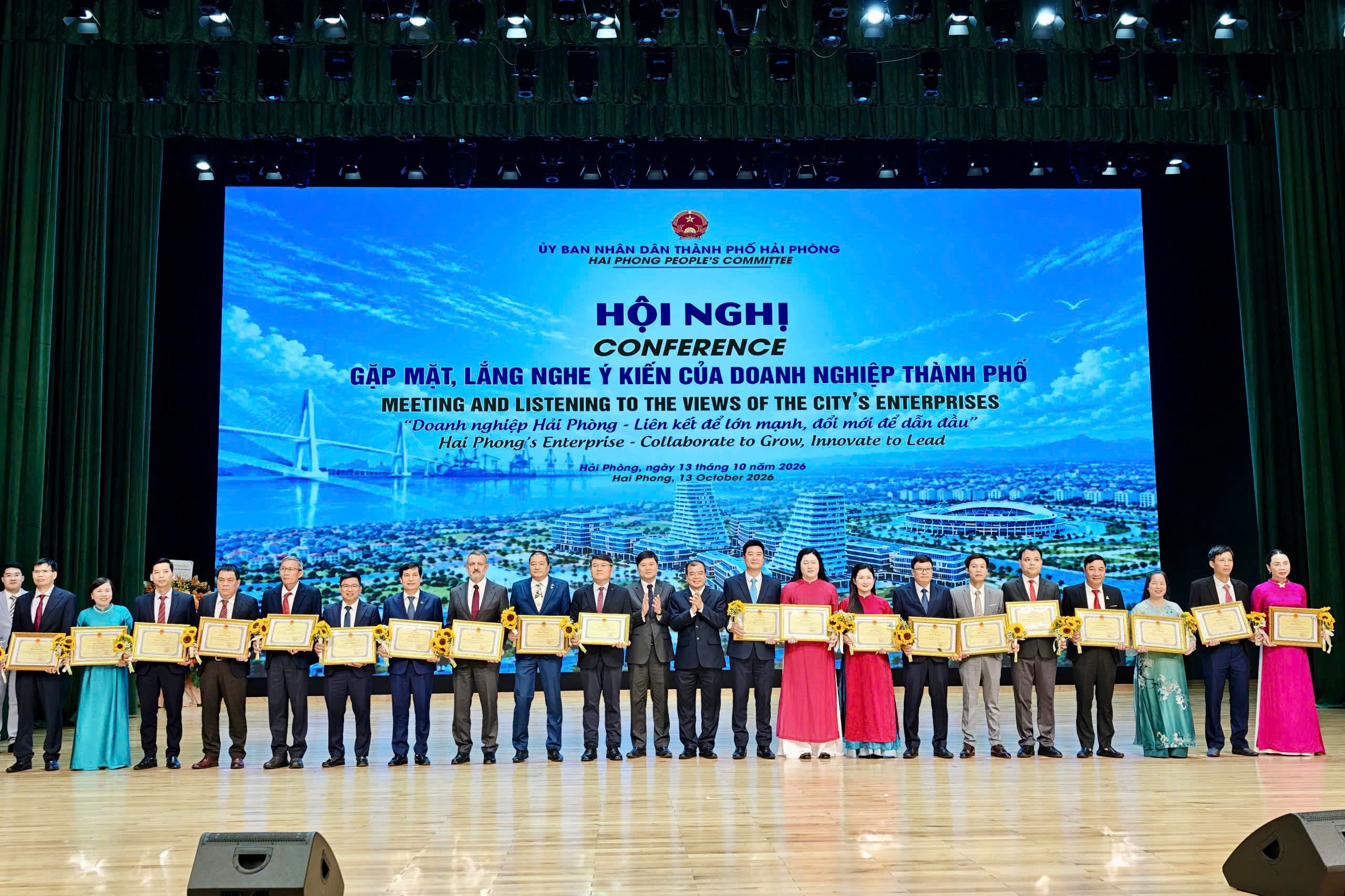 Hải Ph&ograve;ng đồng h&agrave;nh c&ugrave;ng doanh nghiệp, chuyển từ tư duy quản l&yacute; sang kiến tạo  phục vụ - Ảnh 7.