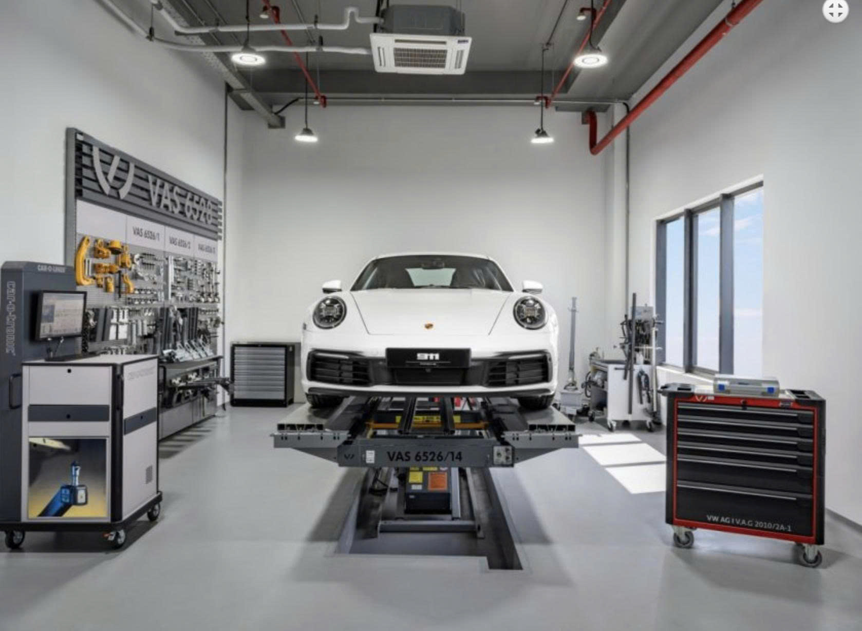 Cận cảnh hai chiếc Porsche Macan độc bản tại Hà Nội- Ảnh 15.