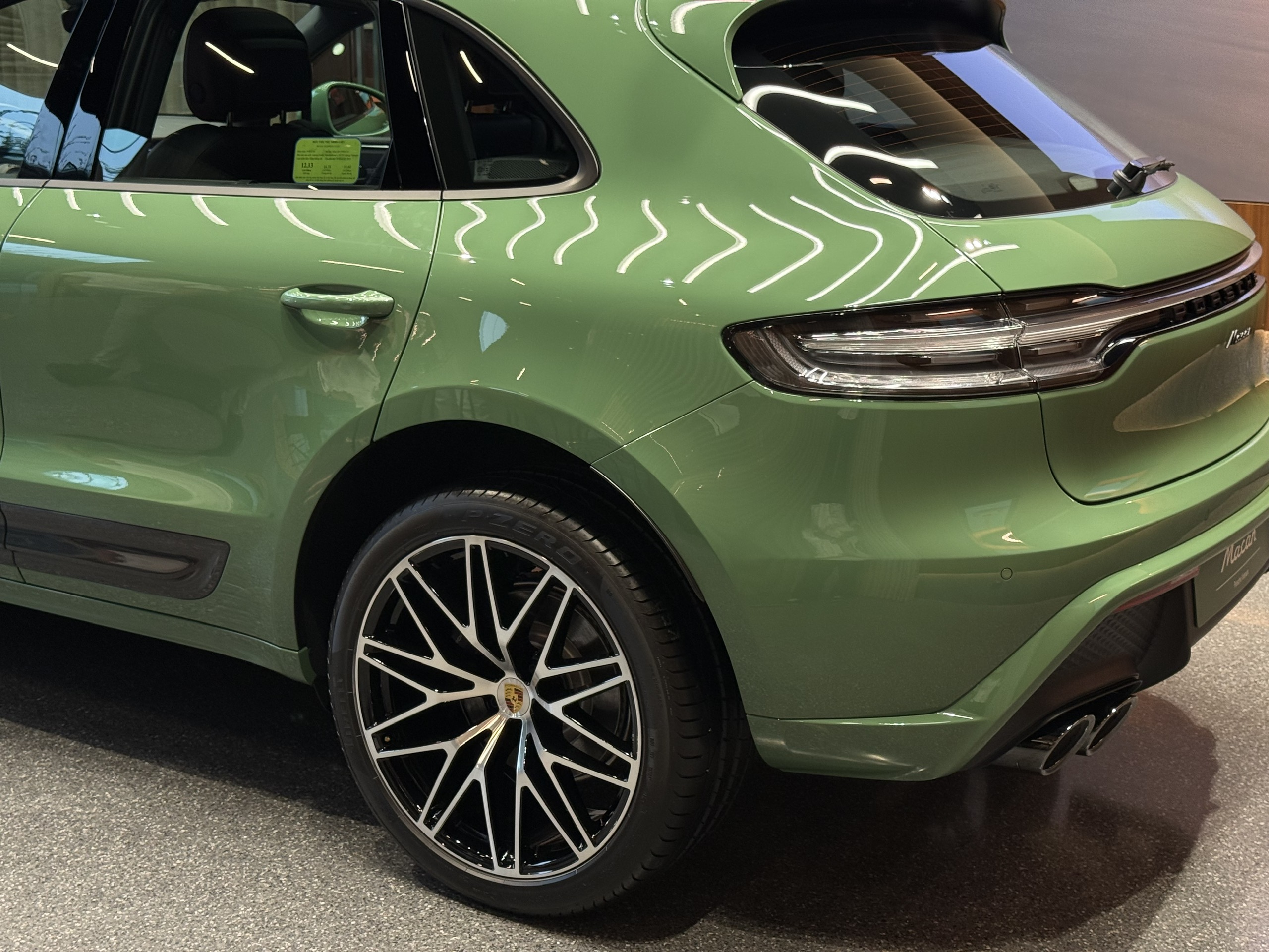 Cận cảnh hai chiếc Porsche Macan độc bản tại Hà Nội- Ảnh 6.
