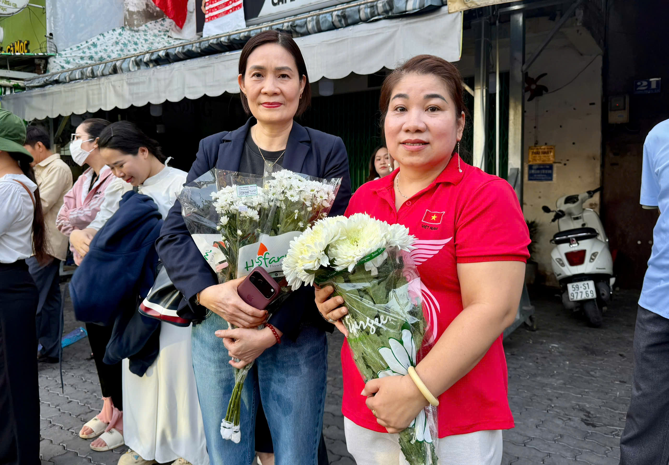 H&agrave;ng ngh&igrave;n người d&acirc;n TP.HCM tri &acirc;n 731 liệt sĩ tr&ecirc;n h&agrave;nh tr&igrave;nh về đất mẹ - Ảnh 3.