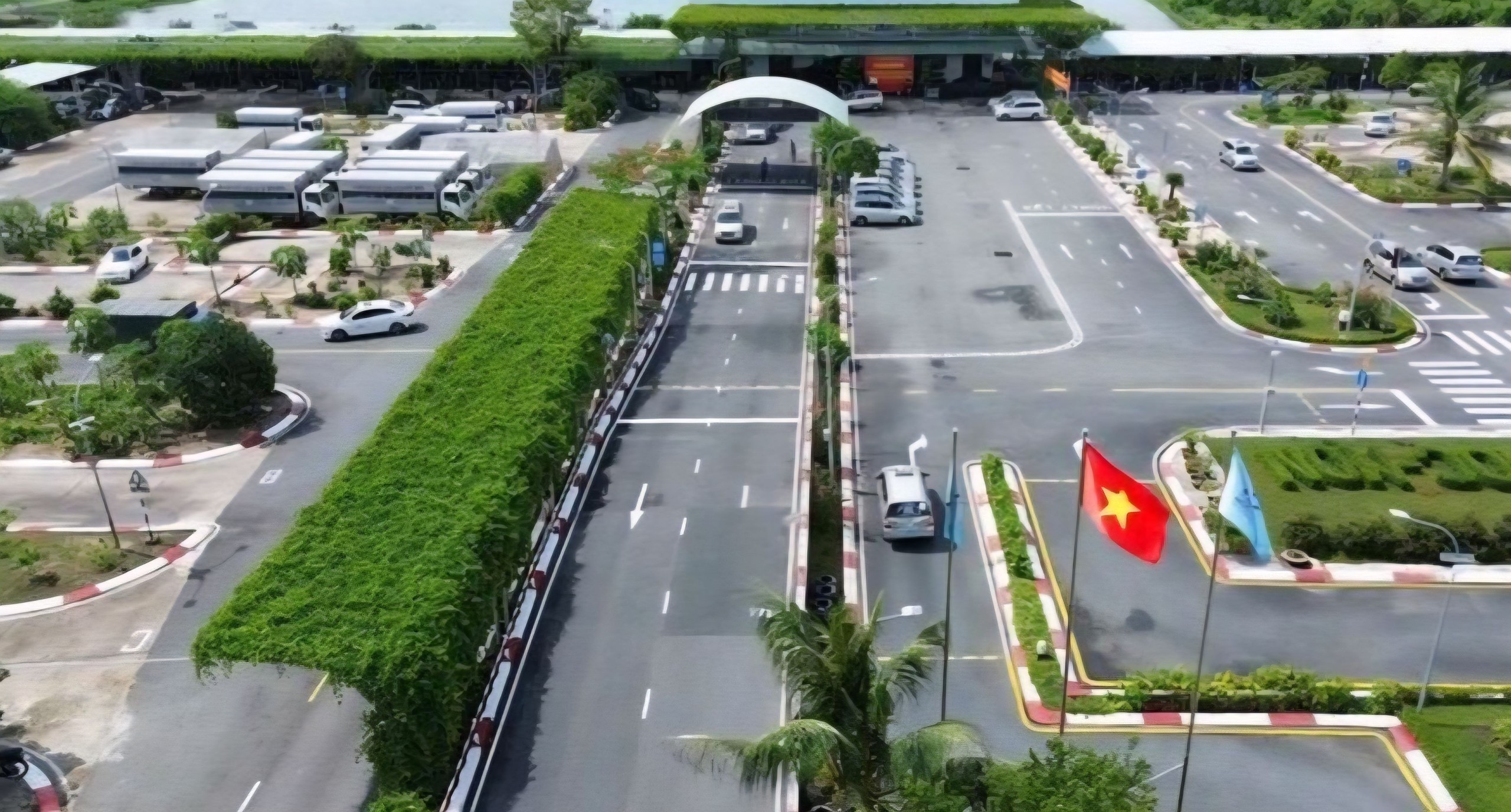 Ninh B&igrave;nh c&ocirc;ng bố 11 cơ sở đ&agrave;o tạo l&aacute;i xe đủ điều kiện hoạt động- Ảnh 1.