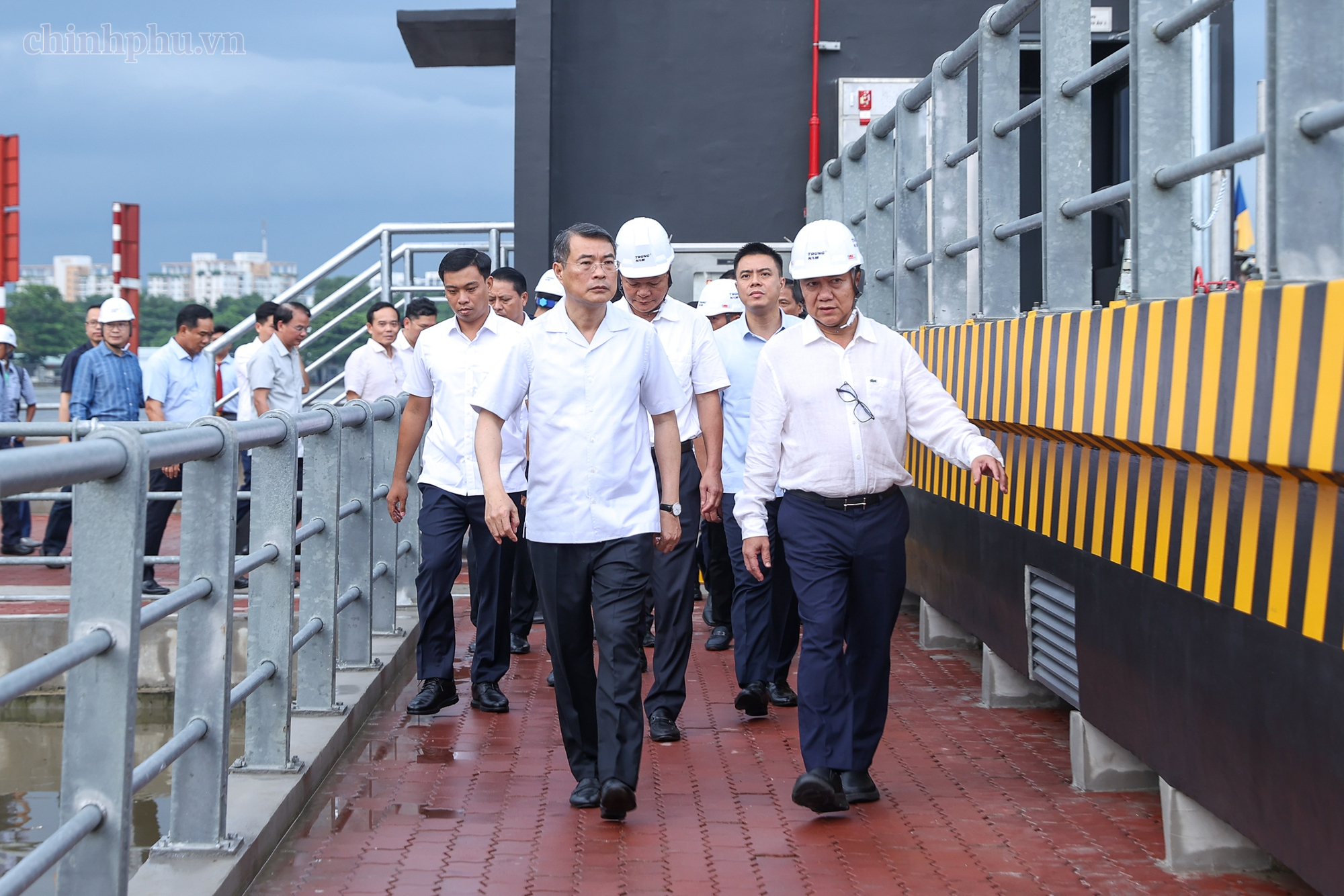 Thủ tướng kiểm tra dự &aacute;n kiểm so&aacute;t ngập cho 6,5 triệu d&acirc;n TP.HCM sắp ho&agrave;n th&agrave;nh- Ảnh 2.