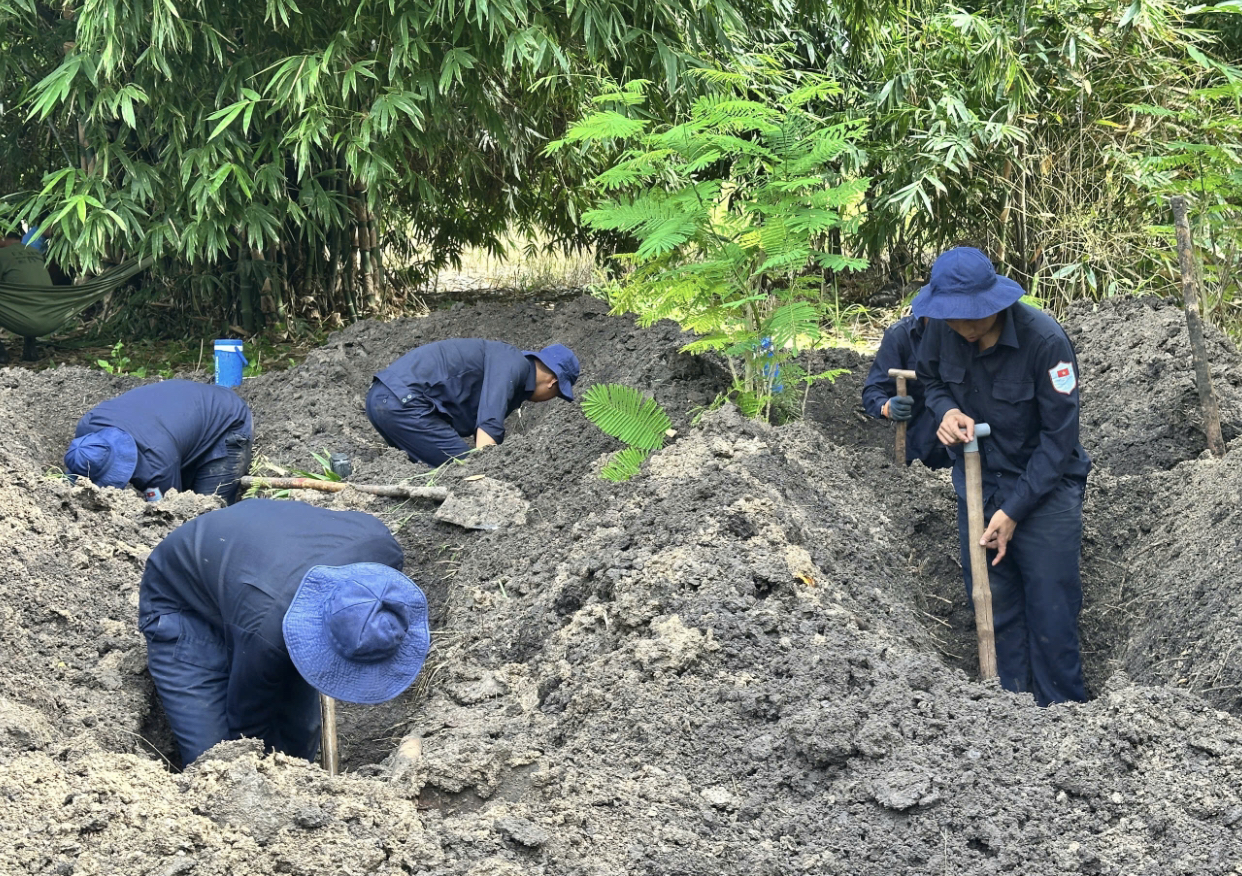 T&acirc;y Ninh tăng tốc t&igrave;m kiếm, trong một ng&agrave;y th&ecirc;m nhiều h&agrave;i cốt liệt sĩ được quy tập- Ảnh 1.