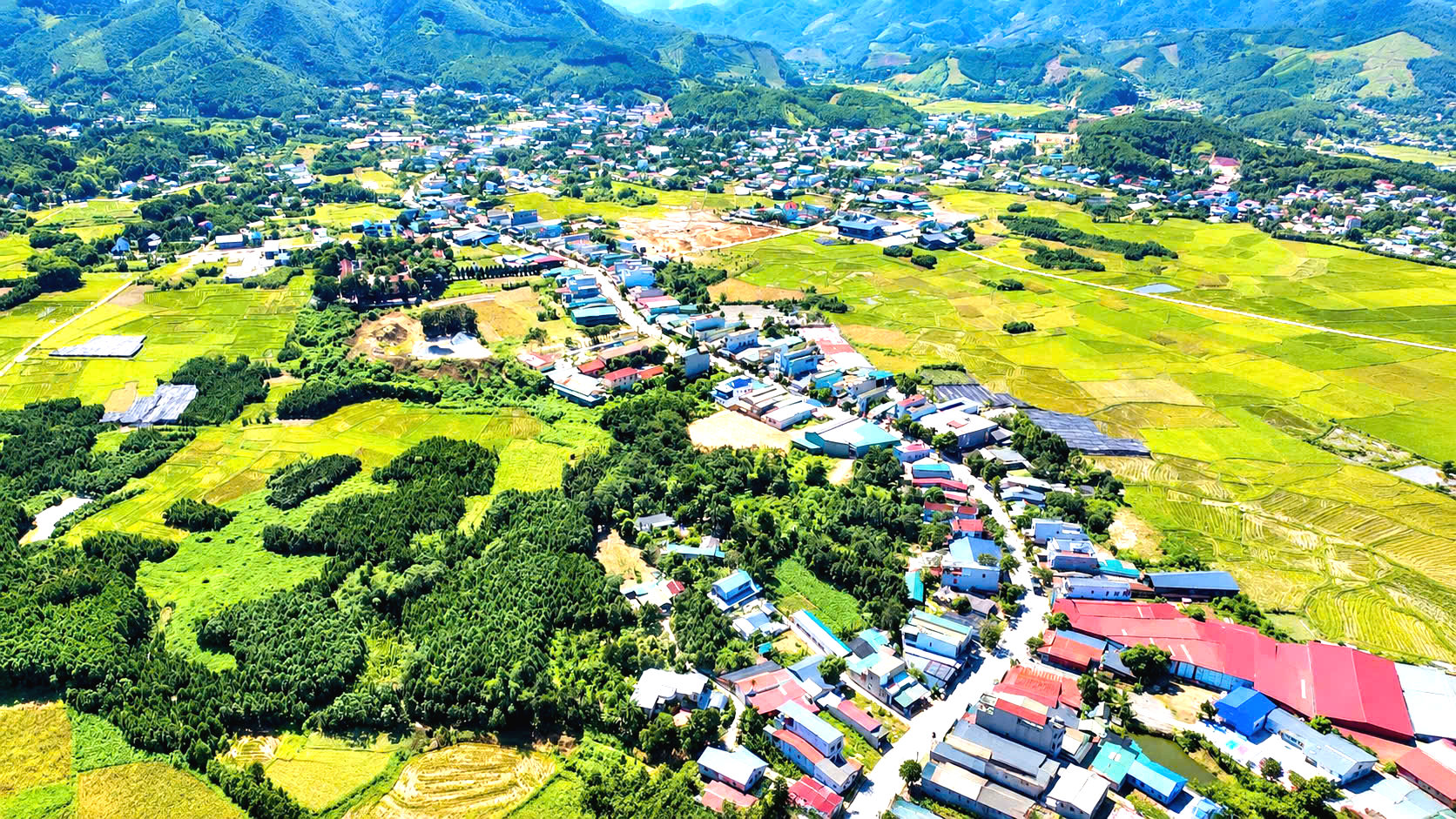 To&agrave;n cảnh tuyến đường hơn 1.300 tỷ đồng ở L&agrave;o Cai, mở lối giao thương v&ugrave;ng cao- Ảnh 2.