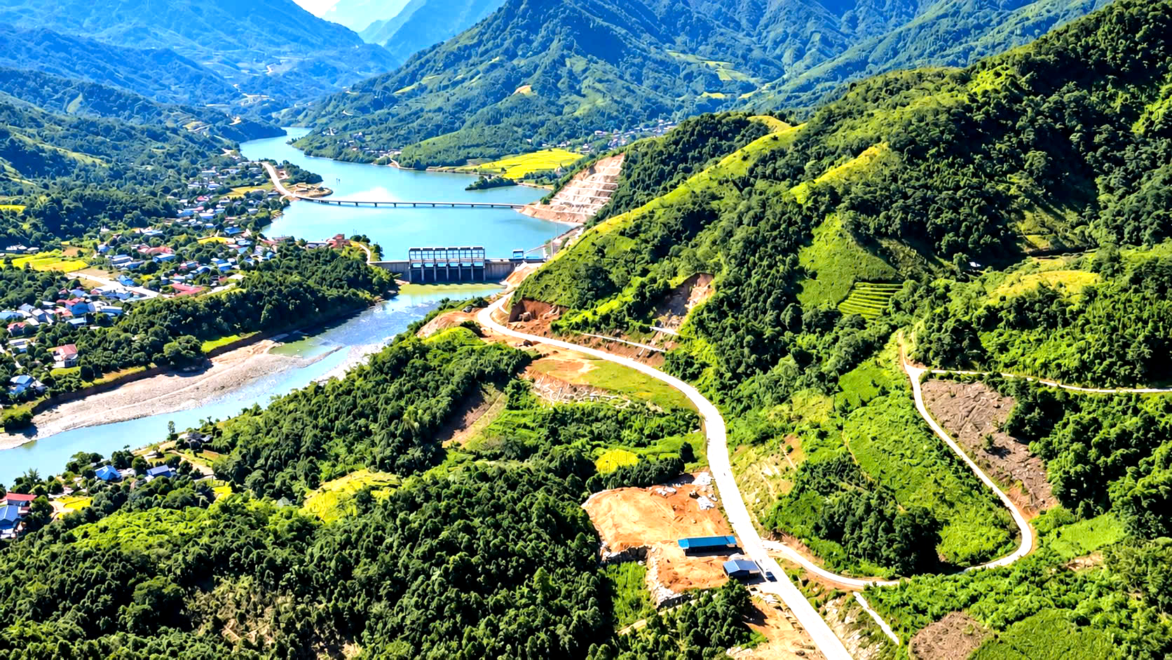 To&agrave;n cảnh tuyến đường hơn 1.300 tỷ đồng ở L&agrave;o Cai, mở lối giao thương v&ugrave;ng cao- Ảnh 7.