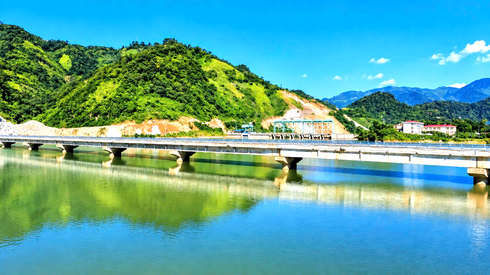 To&agrave;n cảnh tuyến đường hơn 1.300 tỷ đồng ở L&agrave;o Cai, mở lối giao thương v&ugrave;ng cao- Ảnh 10.