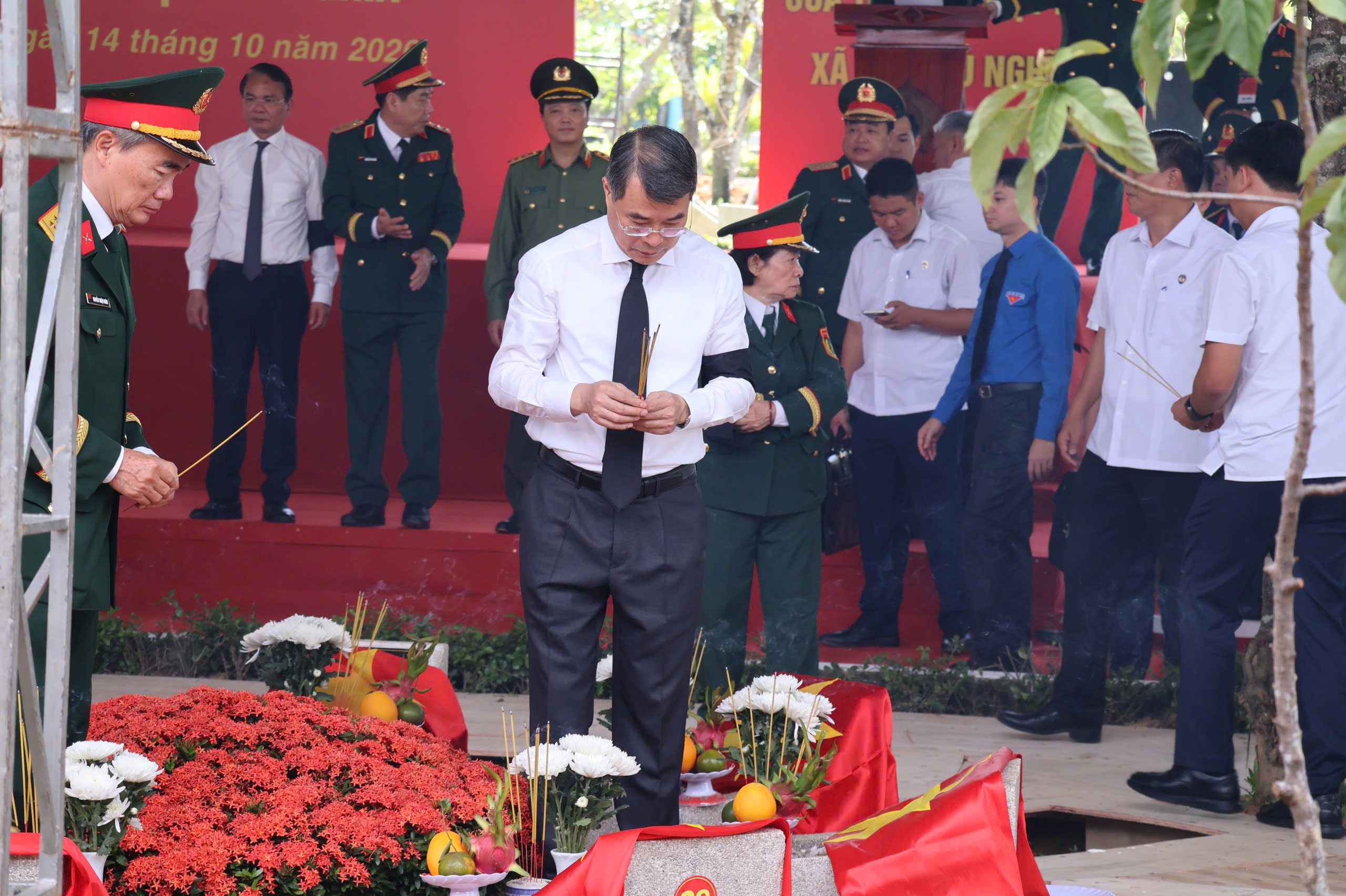 Cận cảnh nơi an nghỉ của 731 h&agrave;i cốt liệt sĩ tại Nghĩa trang Liệt sĩ TP.HCM- Ảnh 11.