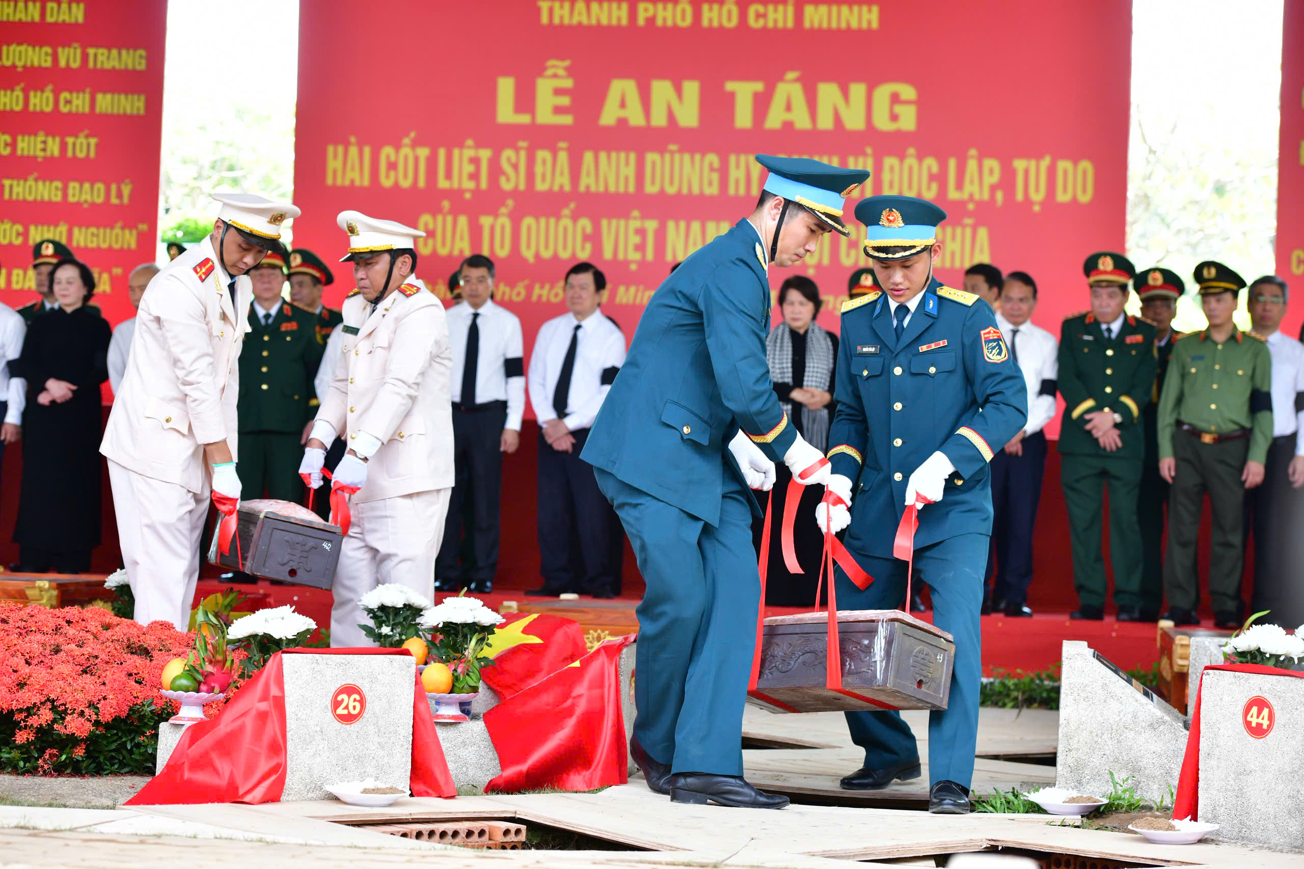Cận cảnh nơi an nghỉ của 731 h&agrave;i cốt liệt sĩ tại Nghĩa trang Liệt sĩ TP.HCM- Ảnh 7.