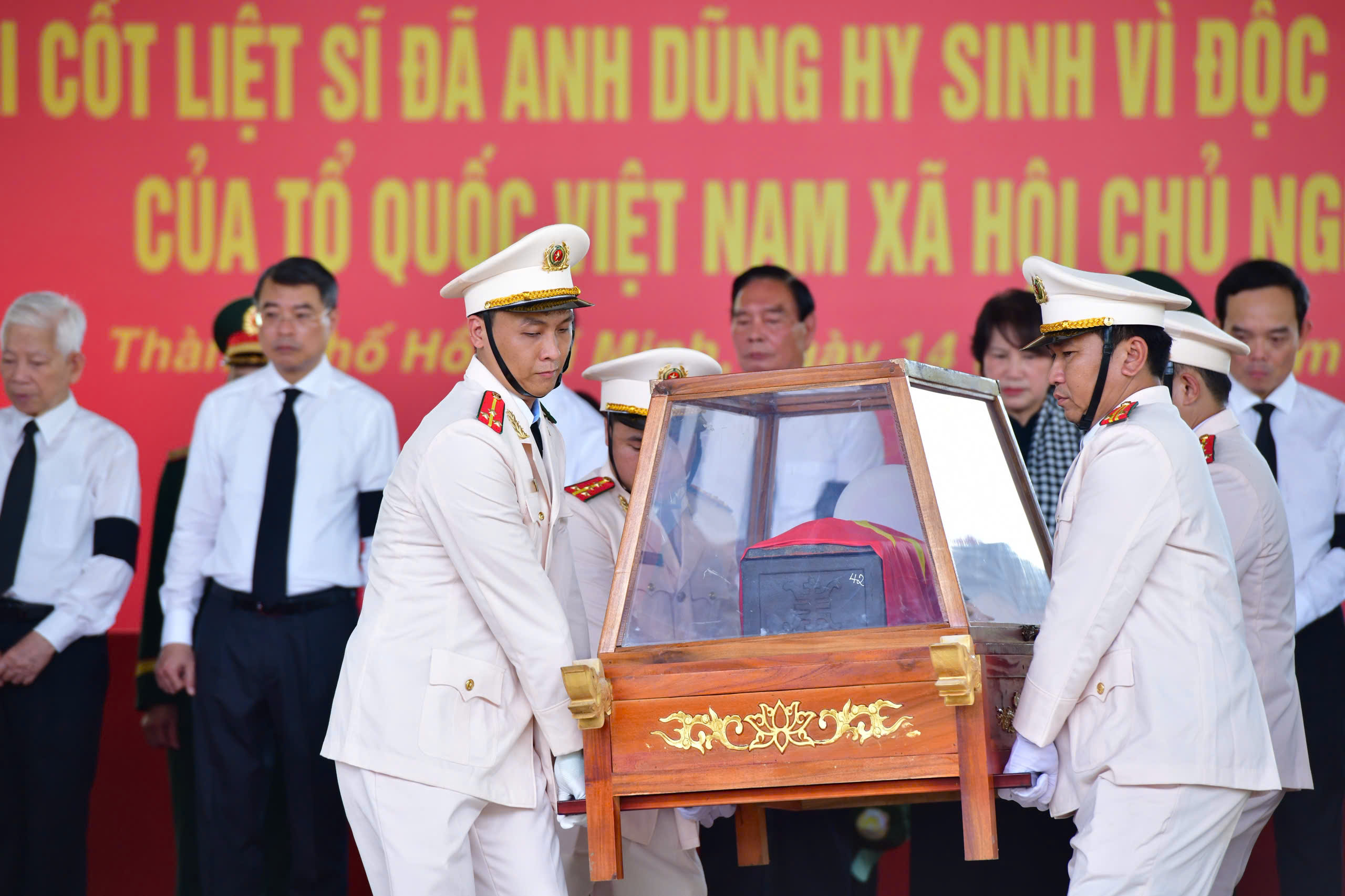 Cận cảnh nơi an nghỉ của 731 h&agrave;i cốt liệt sĩ tại Nghĩa trang Liệt sĩ TP.HCM- Ảnh 3.
