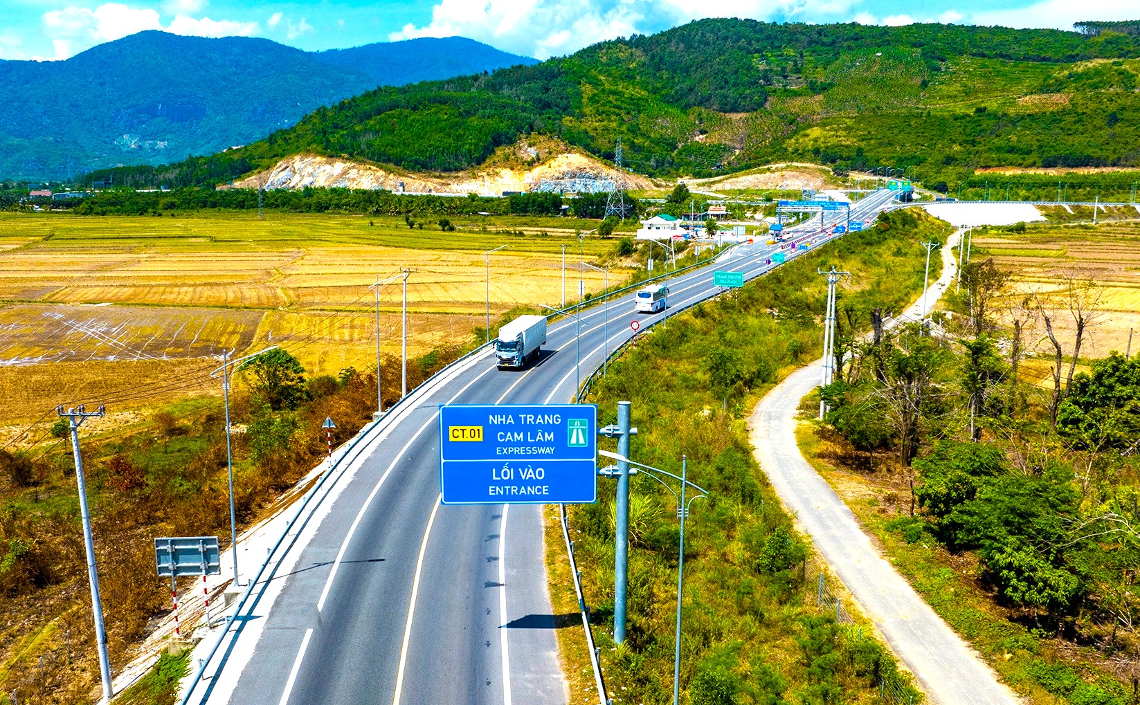 Nhiều điểm mới trong dự thảo quy chuẩn b&aacute;o hiệu đường bộ- Ảnh 1.