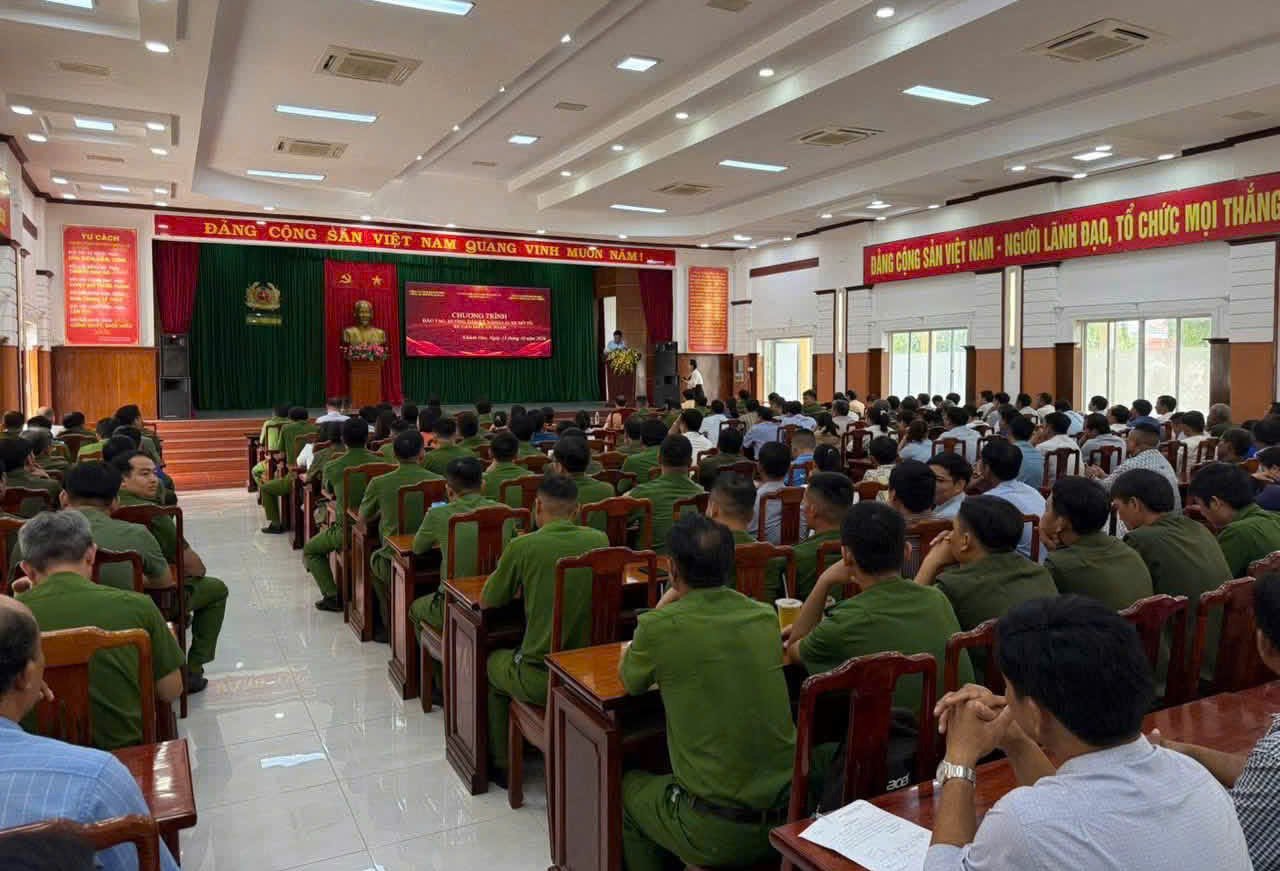 Kh&aacute;nh H&ograve;a: Triển khai diện rộng chiến dịch đ&agrave;o tạo kỹ năng l&aacute;i xe an to&agrave;n- Ảnh 1.