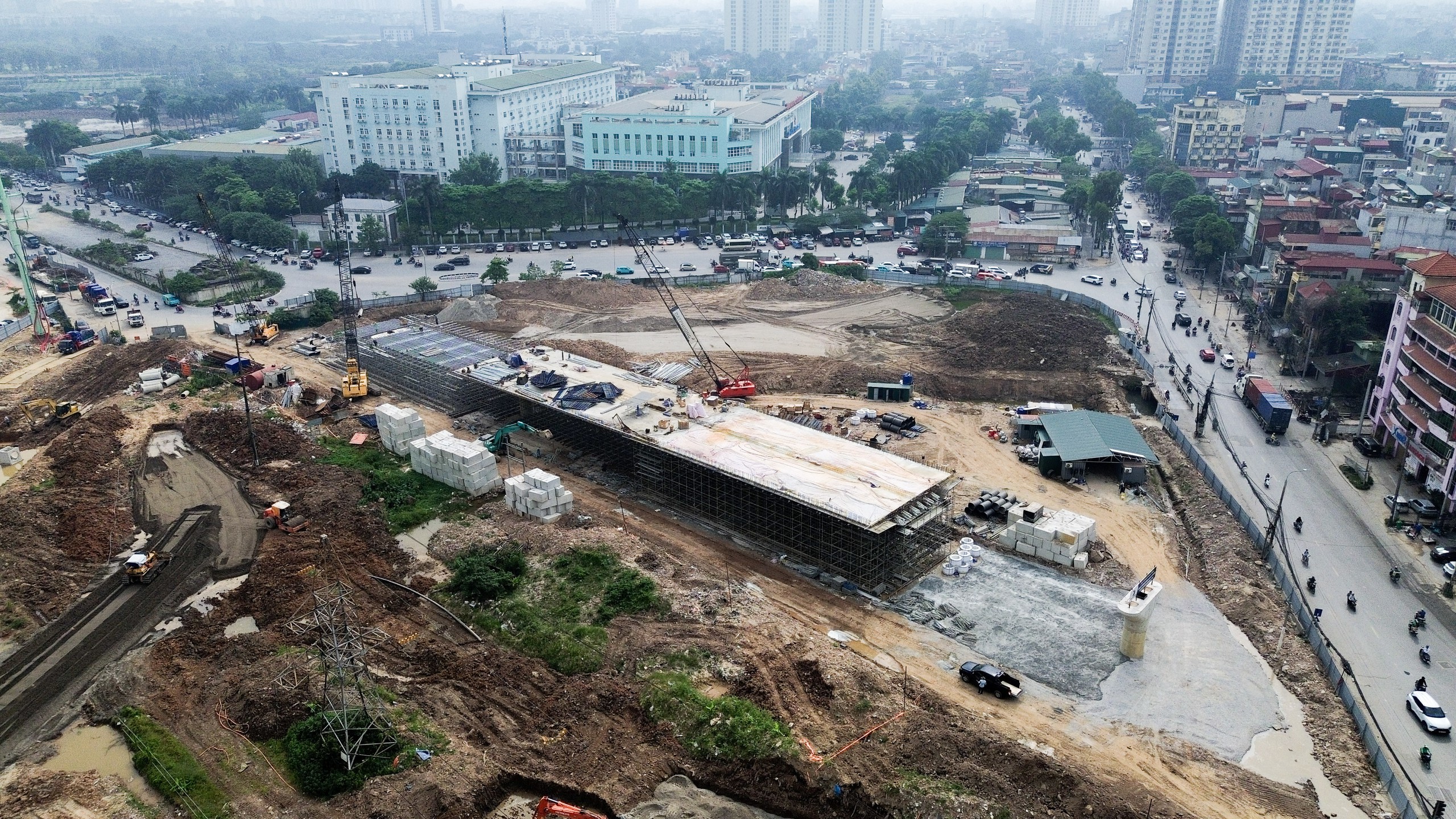 H&agrave; Nội: N&uacute;t giao Phạm Tu-đường 70 dần th&agrave;nh h&igrave;nh, kỳ vọng giải tỏa &ugrave;n tắc cửa ng&otilde; ph&iacute;a Nam- Ảnh 1.
