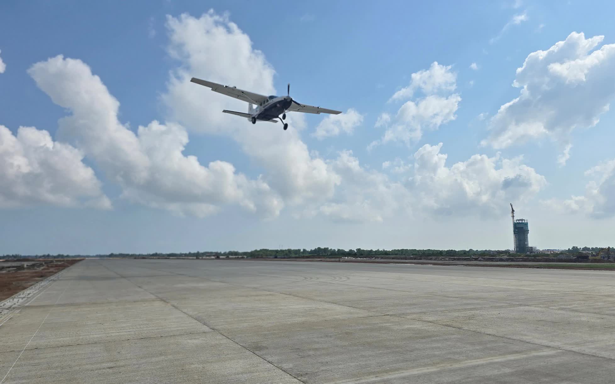 Quảng Trị: Ký kết hợp tác phát triển mạng lưới đường bay, xúc tiến thương mại và du lịch- Ảnh 7.