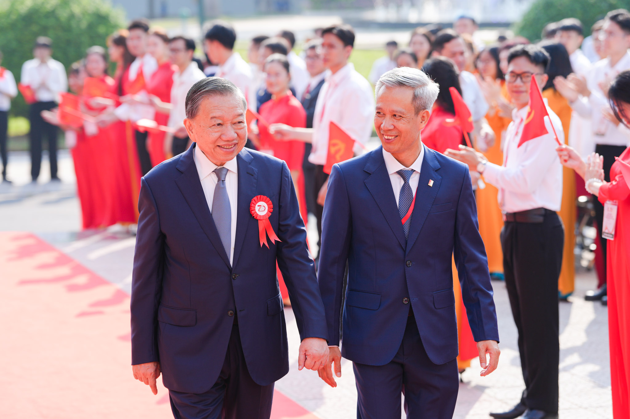 Đại học B&aacute;ch khoa H&agrave; Nội nhận Hu&acirc;n chương Lao động hạng Nhất - Ảnh 3.