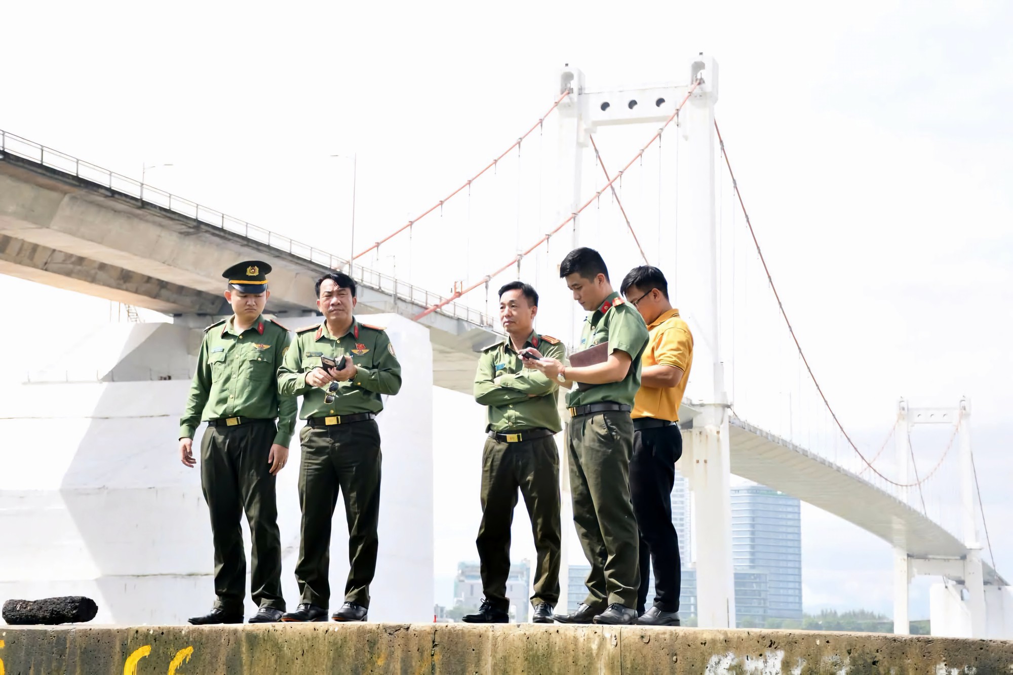 Lo UAV uy hiếp an to&agrave;n h&agrave;ng kh&ocirc;ng, cắm biển cấm bay quanh s&acirc;n bay Đ&agrave; Nẵng, Chu Lai- Ảnh 1.