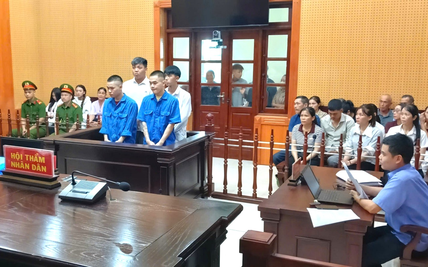 Đồng Nai: Khởi tố 20 đối tượng mang hung khí truy đuổi, hỗn chiến trong đêm - Ảnh 2.