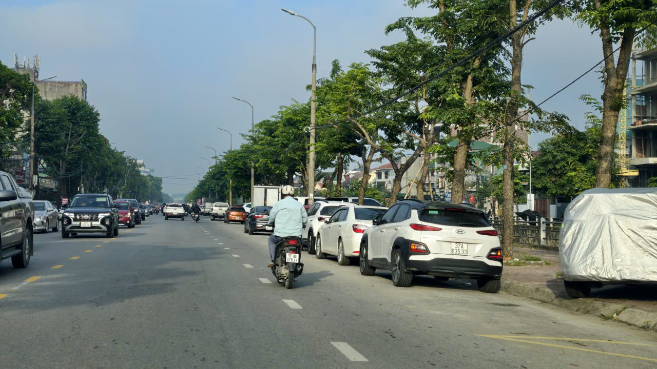 Nghệ An: R&agrave; so&aacute;t quy hoạch, tổ chức lại kh&ocirc;ng gian đỗ xe đ&ocirc; thị - Ảnh 9.
