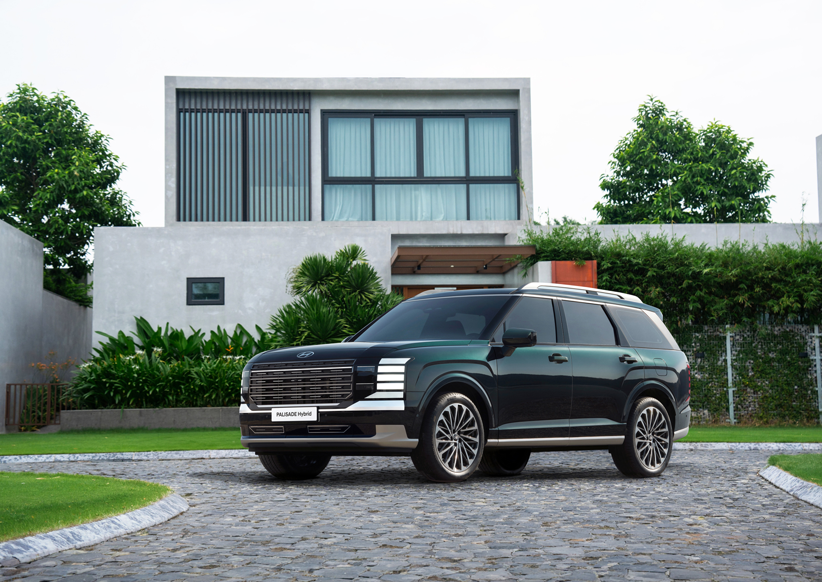 Hyundai Palisade Hybrid chốt giá từ 1,499 tỷ đồng- Ảnh 1.