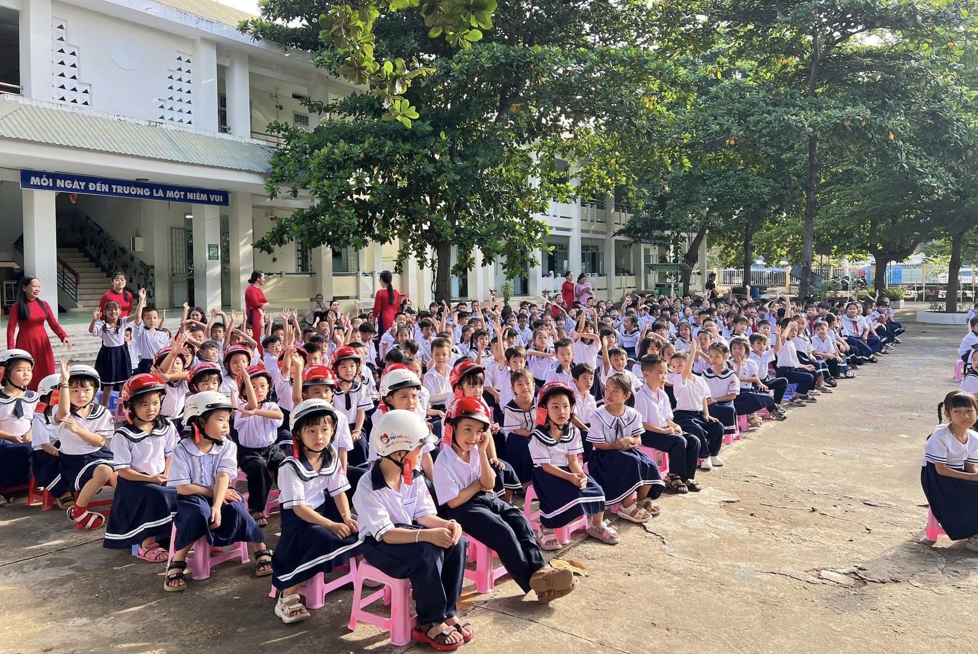 Kh&aacute;nh H&ograve;a: Hơn 700 người tham gia tập huấn kỹ năng l&aacute;i xe an to&agrave;n- Ảnh 3.