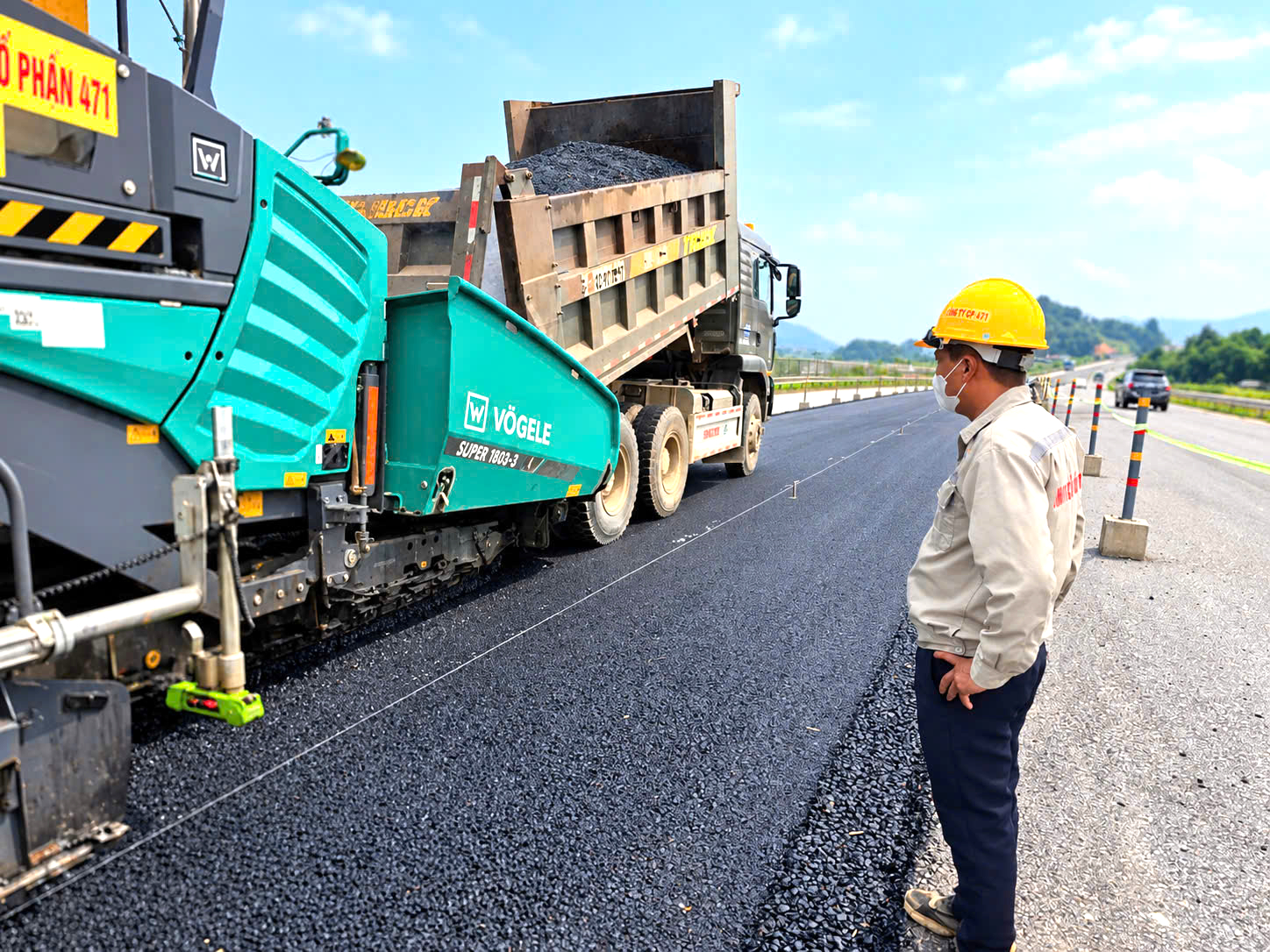 To&agrave;n cảnh dự &aacute;n mở rộng cao tốc Nội B&agrave;i - L&agrave;o Cai sau một năm thi c&ocirc;ng- Ảnh 4.
