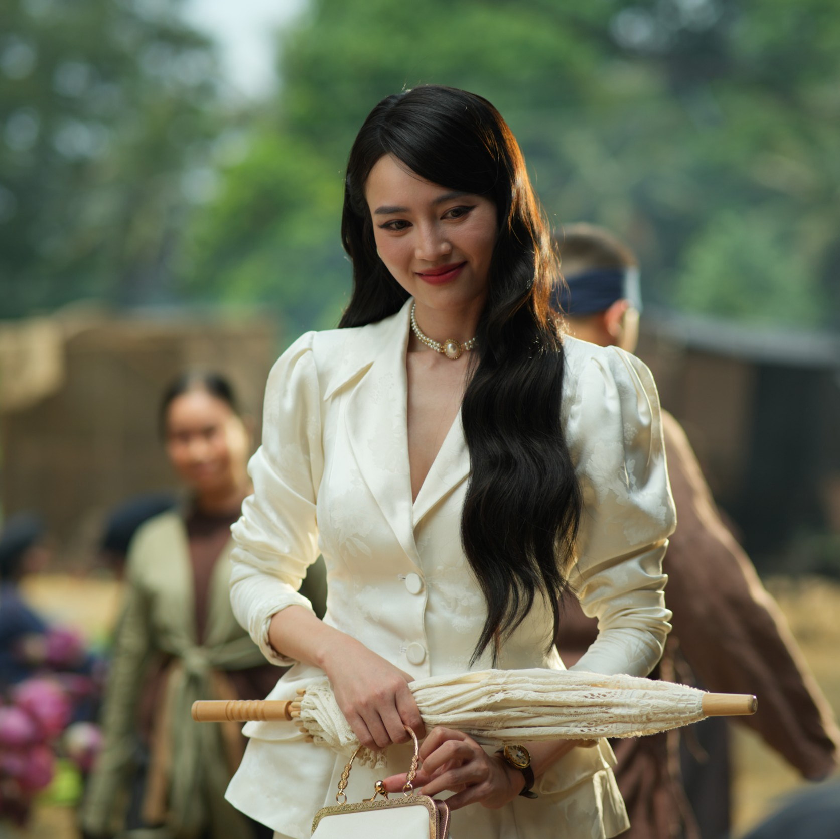 Ninh Dương Lan Ngọc hóa thân thành cô gái yêu bản năng trong “Chị chị em em 3” - Ảnh 1.