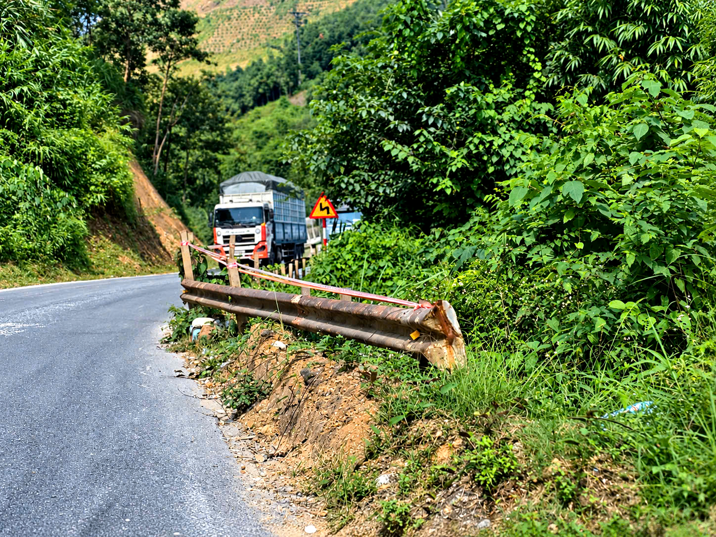 Hiện trạng Quốc lộ 70 qua L&agrave;o Cai được đầu tư hơn 33 tỷ đồng sắp được sửa chữa ra sao?- Ảnh 8.