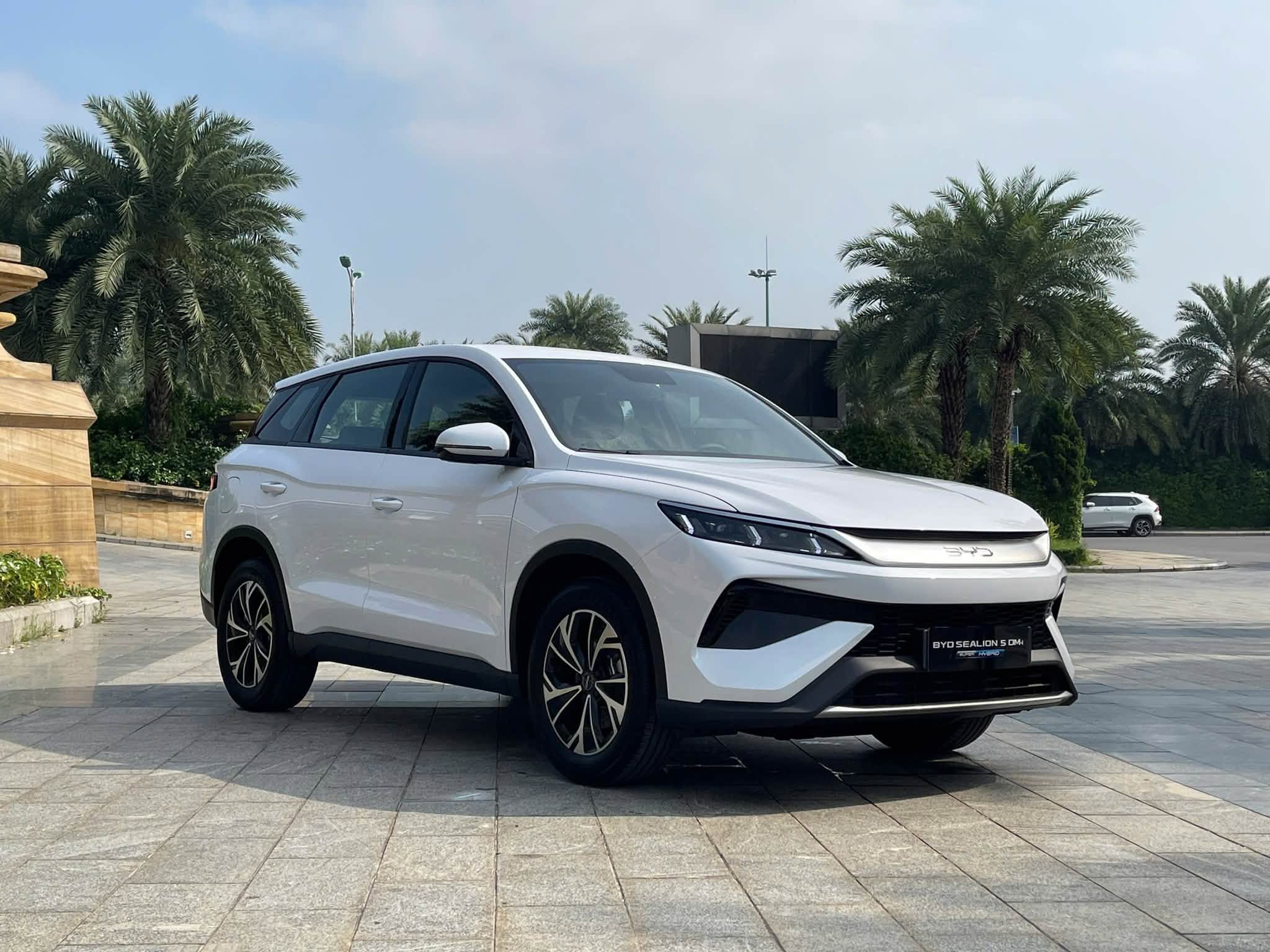 BYD Sealion 5 PHEV sắp ra mắt, có gì đặc biệt?- Ảnh 1.