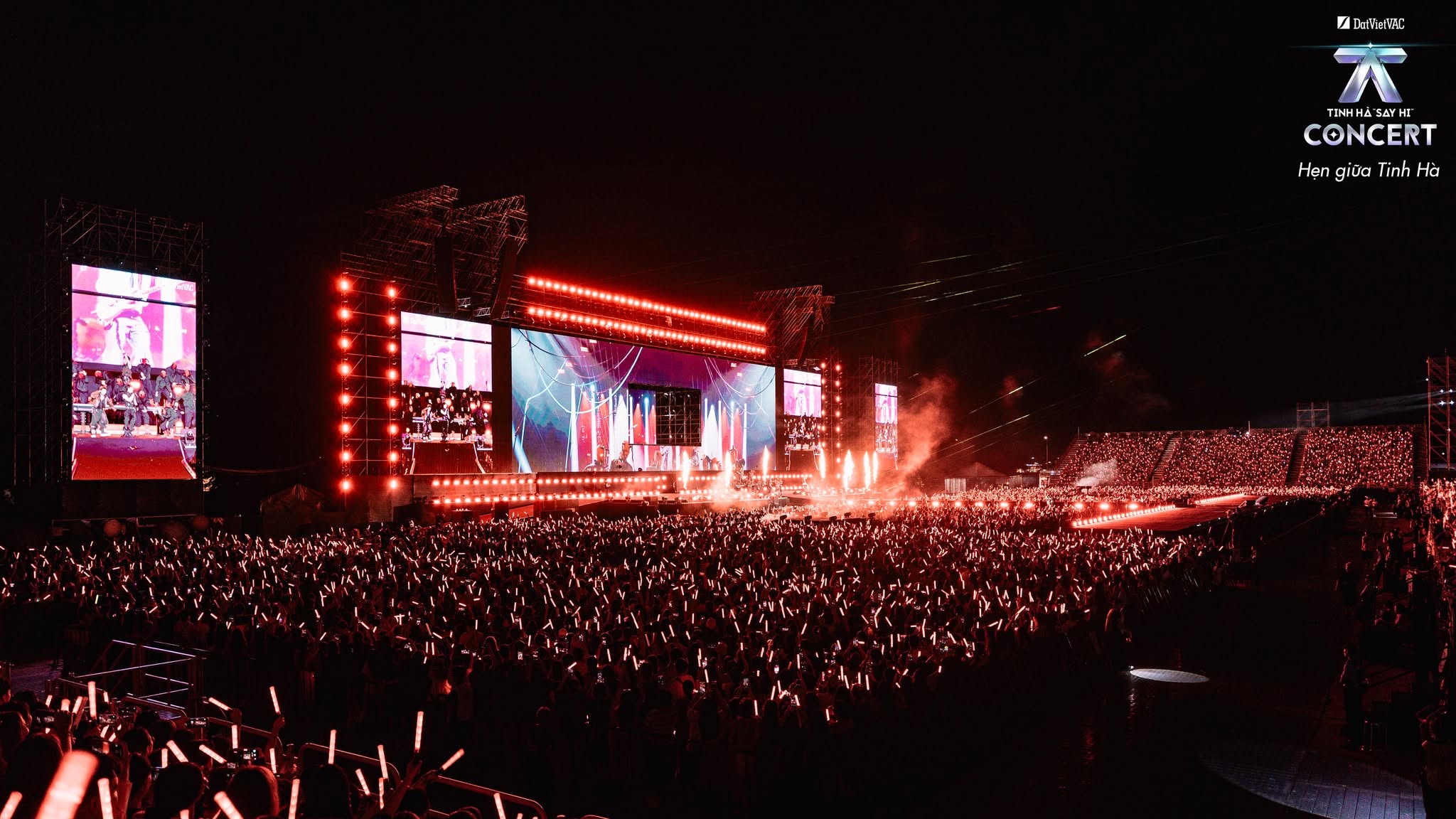 Tinh H&agrave; &ldquo;Say Hi&rdquo; Concert Đ&ecirc;m 2: S&ocirc;i động s&acirc;n khấu, gi&agrave;u cảm x&uacute;c t&igrave;nh th&acirc;n- Ảnh 3.