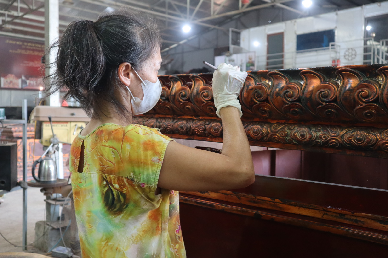 Truyền nh&acirc;n trẻ ứng dụng c&ocirc;ng nghệ t&igrave;m hướng mới cho nghề mỹ nghệ Sơn Đồng - Ảnh 9.