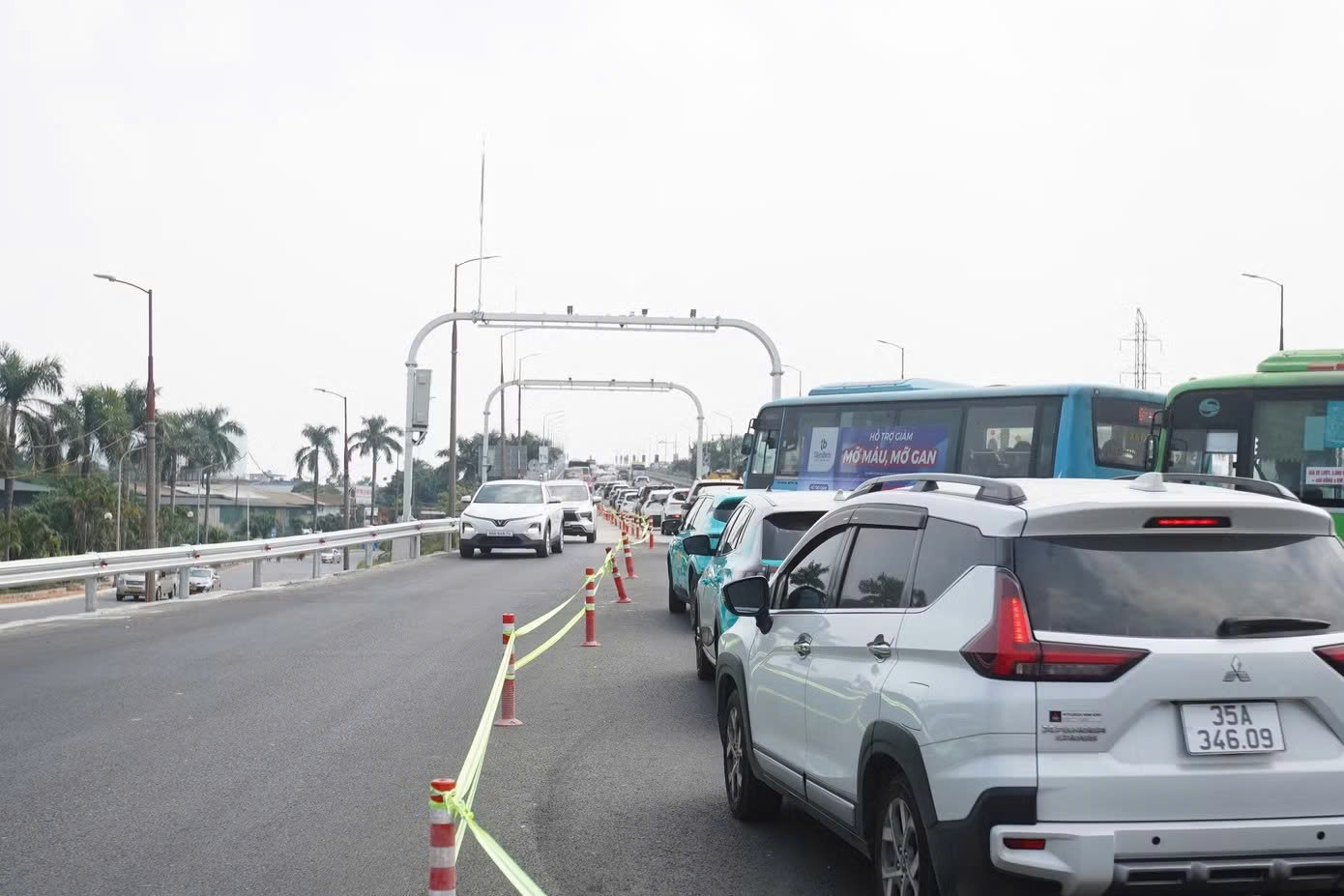 H&agrave; Nội ph&acirc;n luồng giao th&ocirc;ng cầu Thăng Long từ ng&agrave;y 22/10 - Ảnh 1.