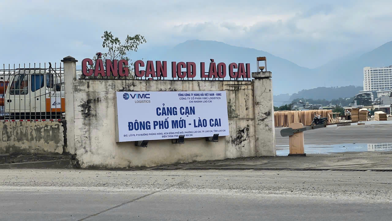 L&agrave;o Cai đề xuất mở rộng quy hoạch cảng cạn, đ&oacute;n đầu cửa khẩu th&ocirc;ng minh- Ảnh 1.