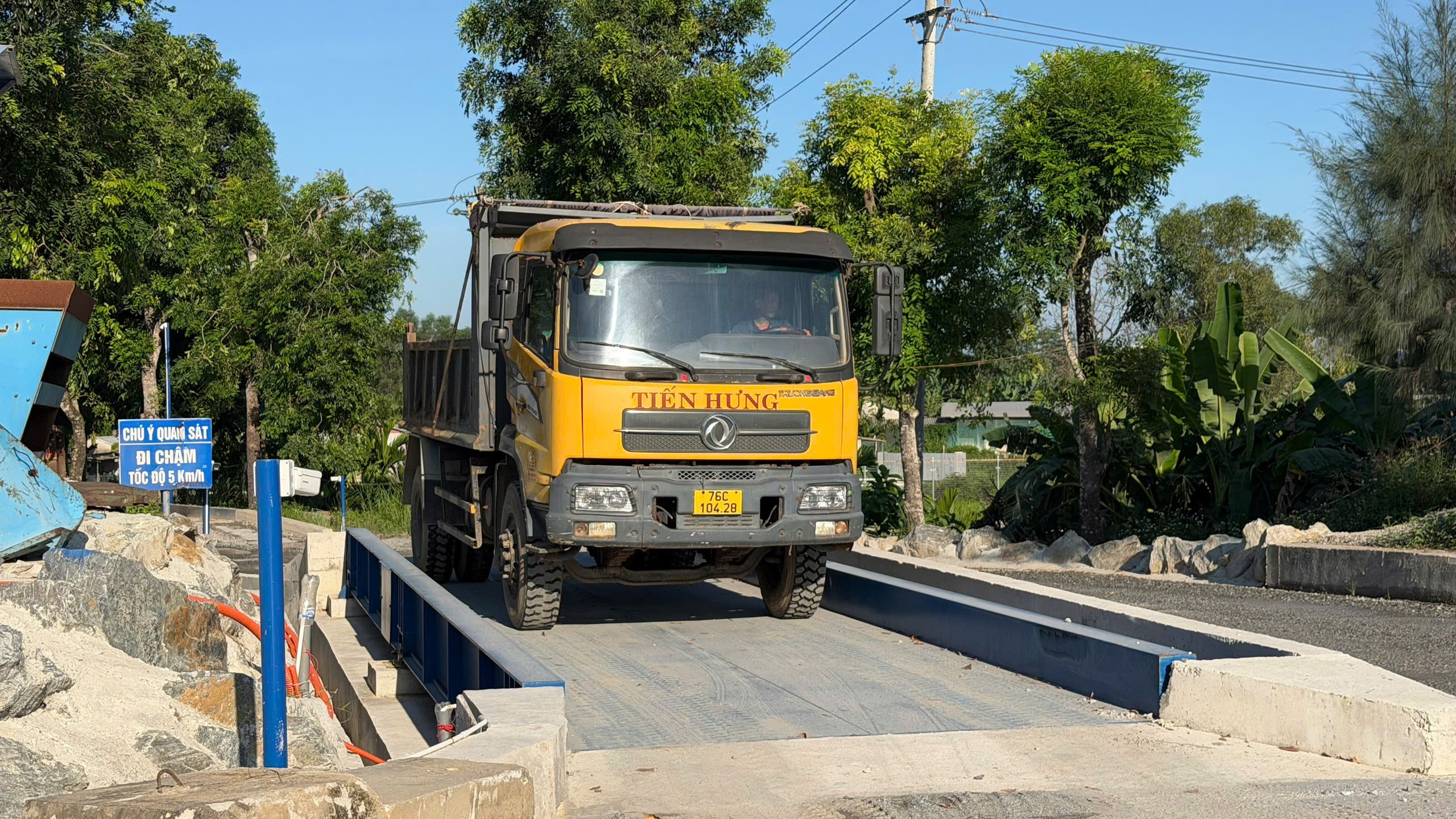Quảng Ng&atilde;i giải b&agrave;i to&aacute;n thiếu đ&aacute; x&acirc;y dựng cho loạt c&ocirc;ng tr&igrave;nh- Ảnh 7.
