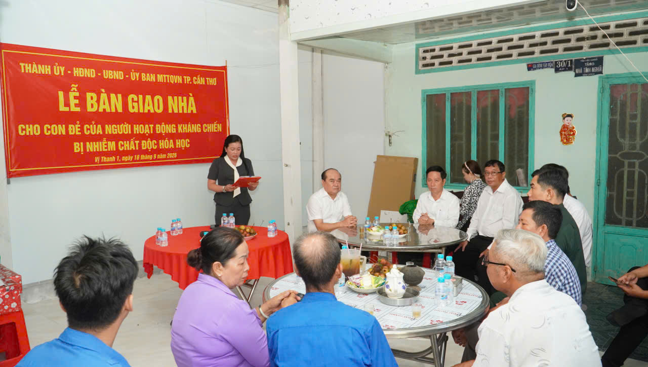 Cần Thơ hoàn thành hỗ trợ xây mới, sửa chữa 123 căn nhà cho con người có công - Ảnh 1.