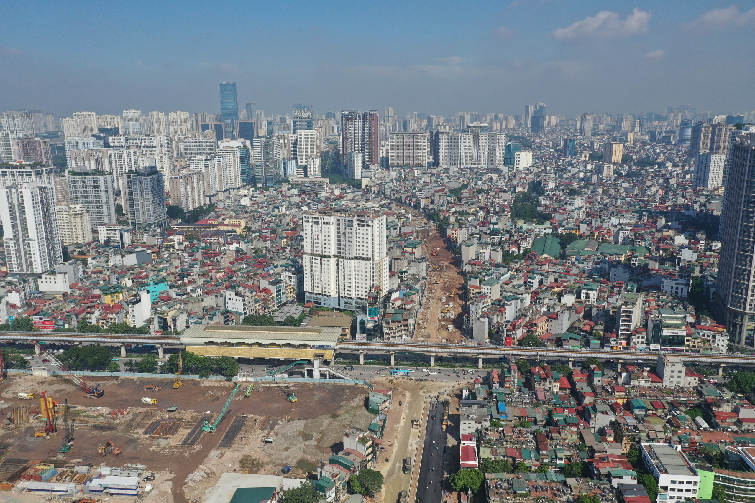 H&agrave; Nội: C&ocirc;ng trường V&agrave;nh đai 2,5 tất bật trước ng&agrave;y th&ocirc;ng xe kỹ thuật- Ảnh 1.