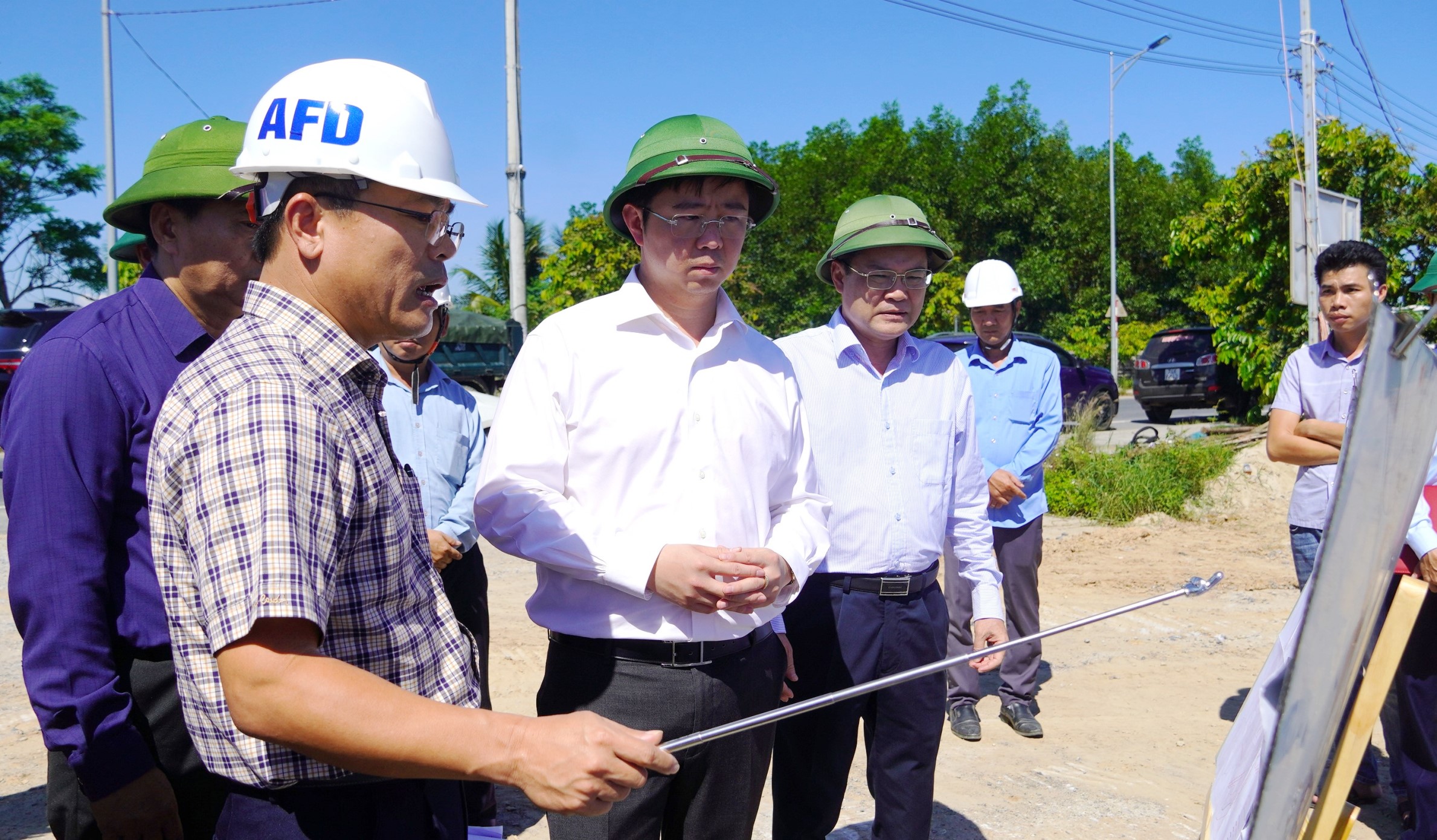 Thủ tướng ph&ecirc; chuẩn &ocirc;ng B&ugrave;i Ho&agrave;ng Phương l&agrave;m Chủ tịch UBND tỉnh Quảng Trị- Ảnh 2.