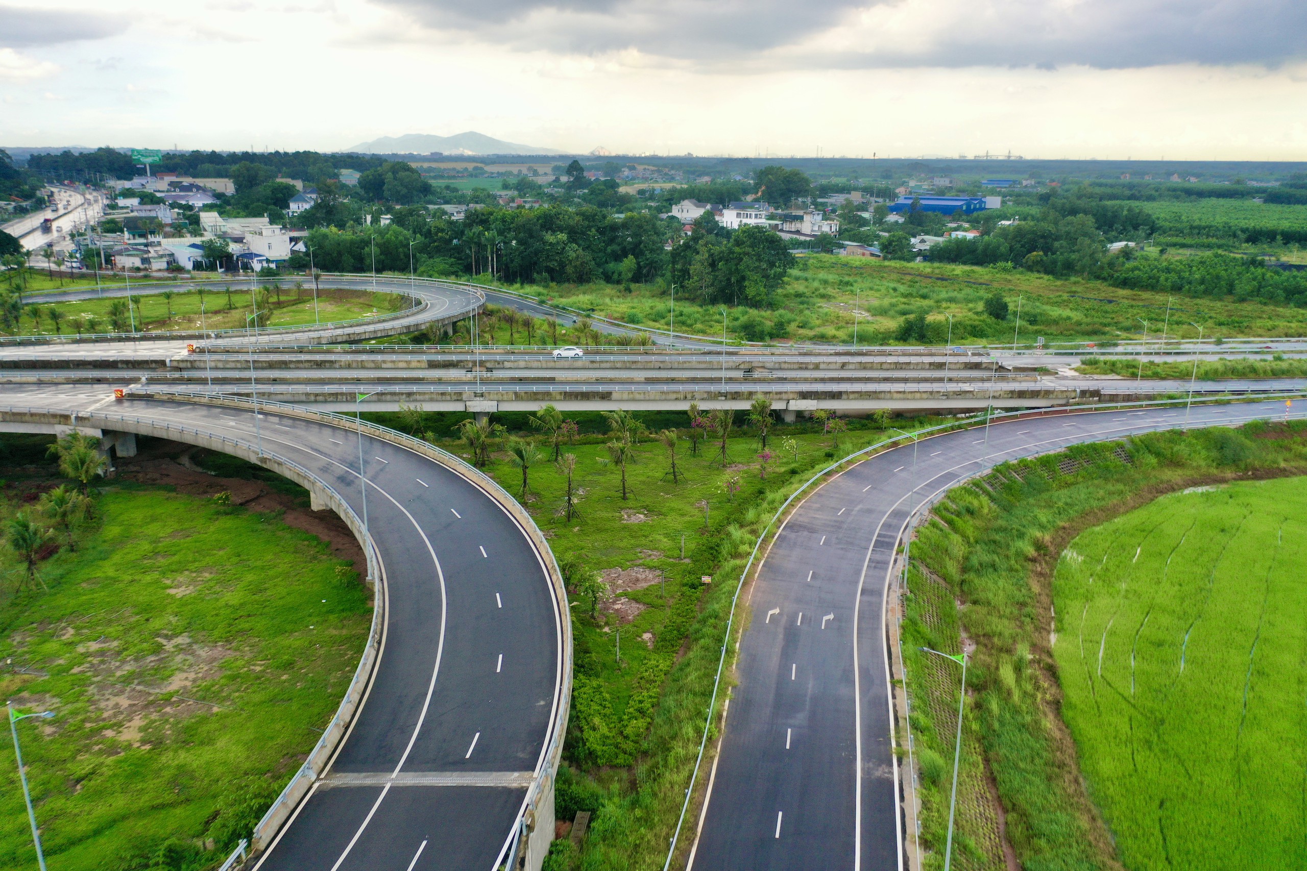 Đường 25C đẩy nhanh thi c&ocirc;ng, nỗ lực th&ocirc;ng xe tuyến ch&iacute;nh cuối th&aacute;ng 10- Ảnh 14.