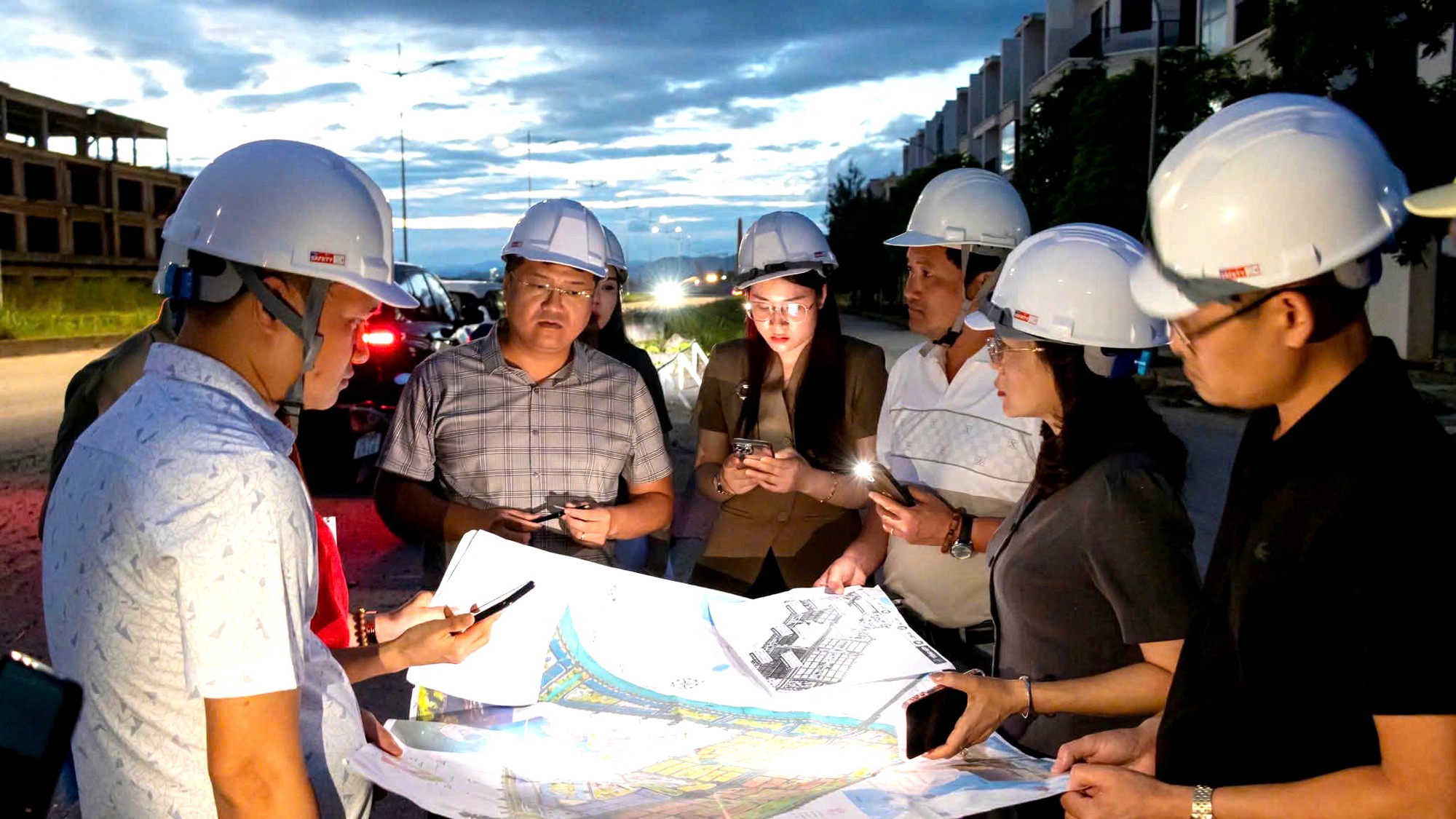 Quảng Ninh: Thúc tiến độ hoàn thiện hạ tầng dự án FLC, hướng tới cấp sổ cho nhà đầu tư- Ảnh 1.