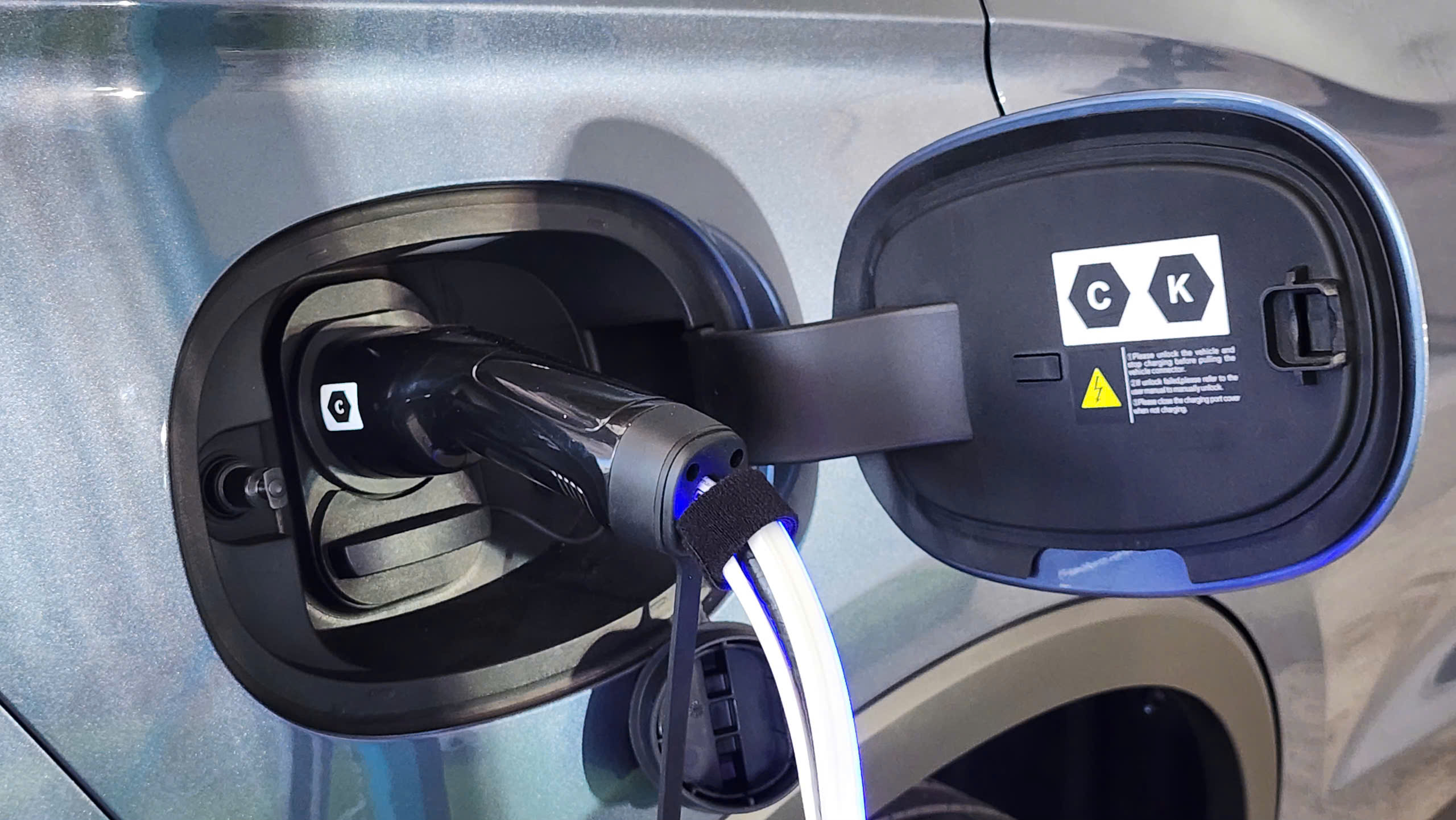 Cận cảnh Sealion 5 PHEV vừa ra mắt, giá chỉ từ 659 triệu đồng - Ảnh 10.