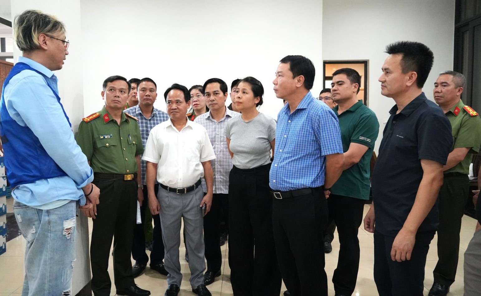 Thanh Ho&aacute;: Triệt ph&aacute; đường d&acirc;y lừa đảo xuy&ecirc;n quốc gia, khởi tố 84 bị can- Ảnh 1.