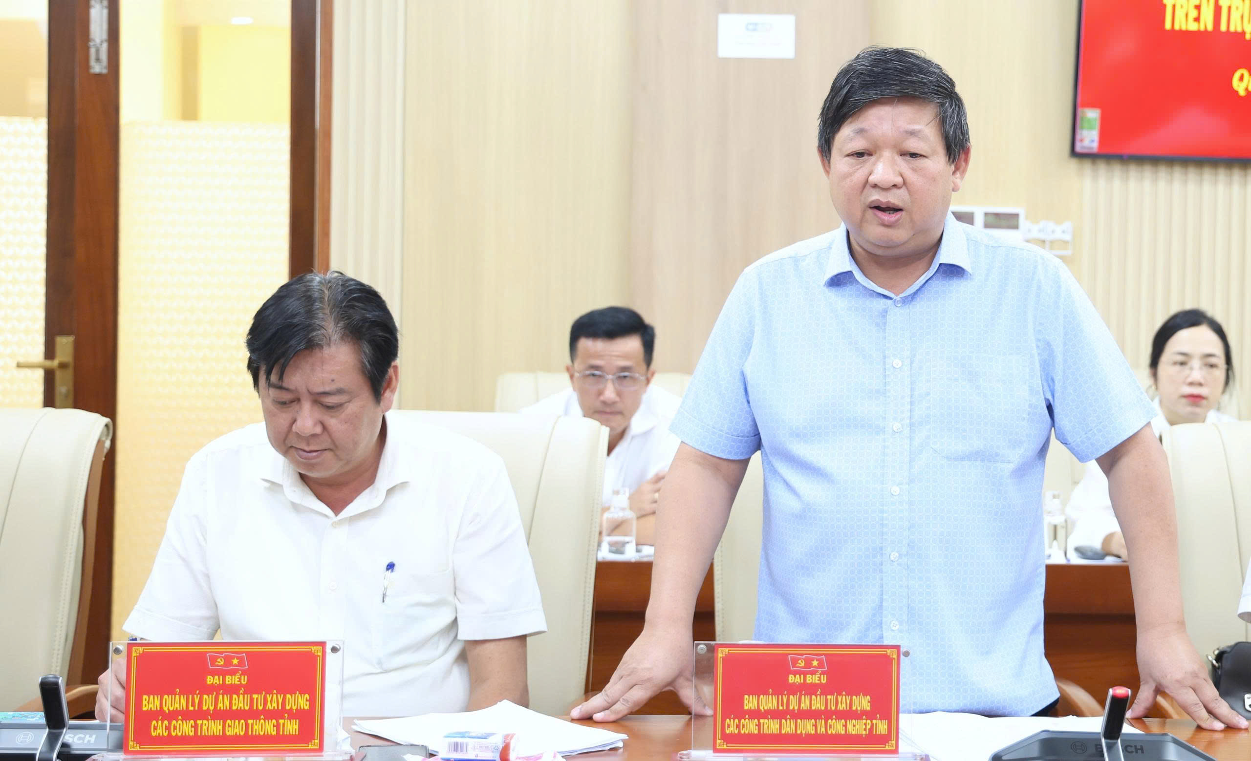 Kh&ocirc;ng để mặt bằng tiếp tục cản trở tiến độ c&aacute;c dự &aacute;n hạ tầng ở Quảng Ng&atilde;i- Ảnh 4.