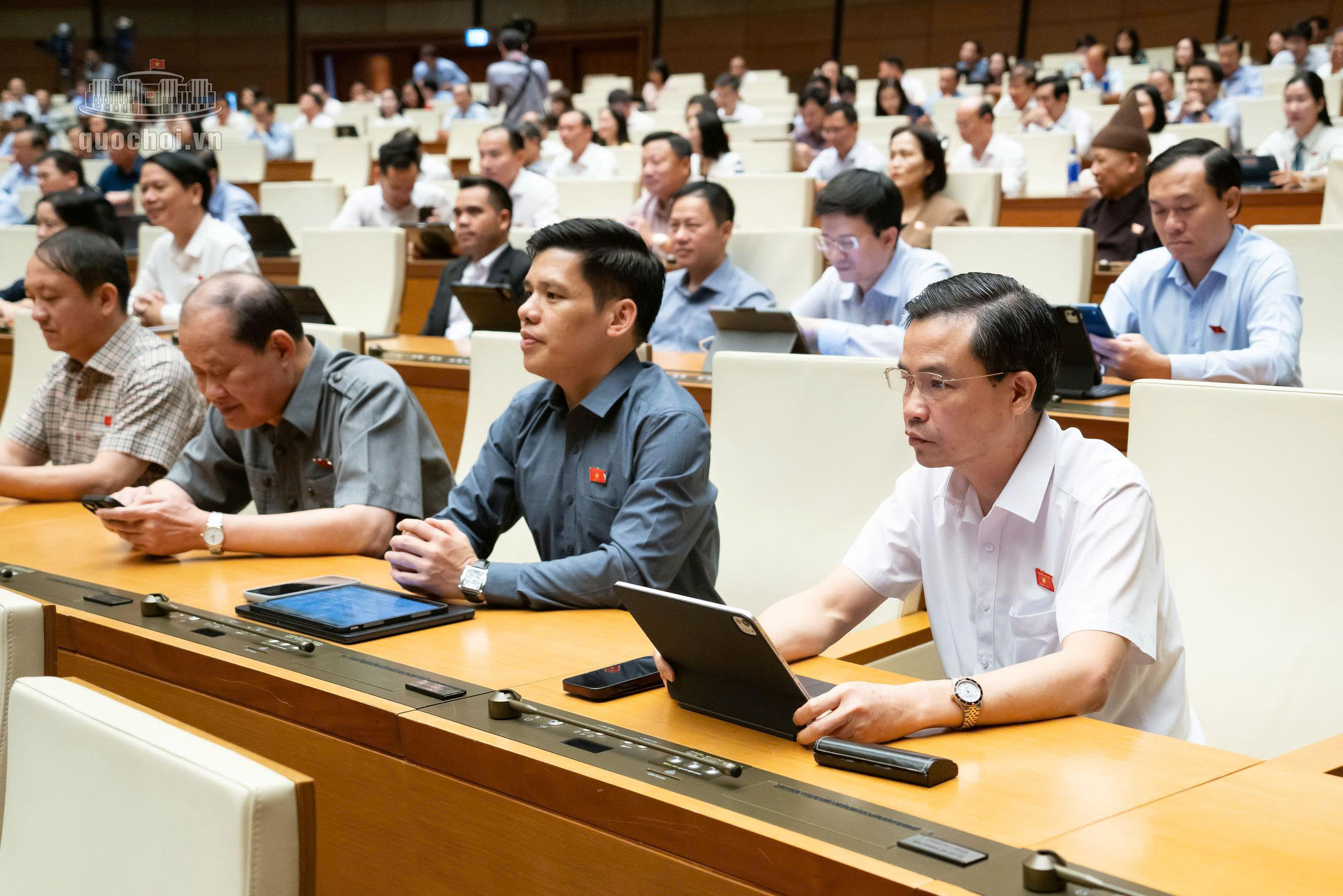 Ch&iacute;nh phủ tr&igrave;nh Quốc hội Dự &aacute;n Luật Kinh doanh bất động sản (sửa đổi) - Ảnh 1.