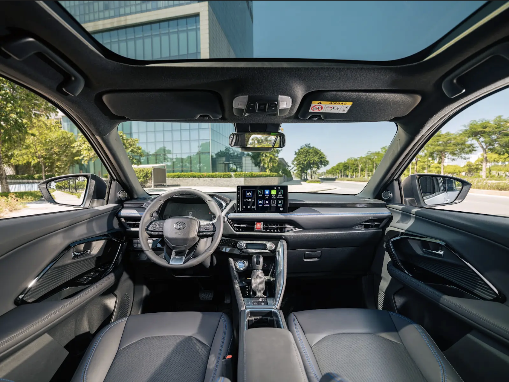 Toyota Yaris Cross Hybrid v&agrave; b&agrave;i to&aacute;n mua xe tiết kiệm chi ph&iacute; dịp cuối năm- Ảnh 3.