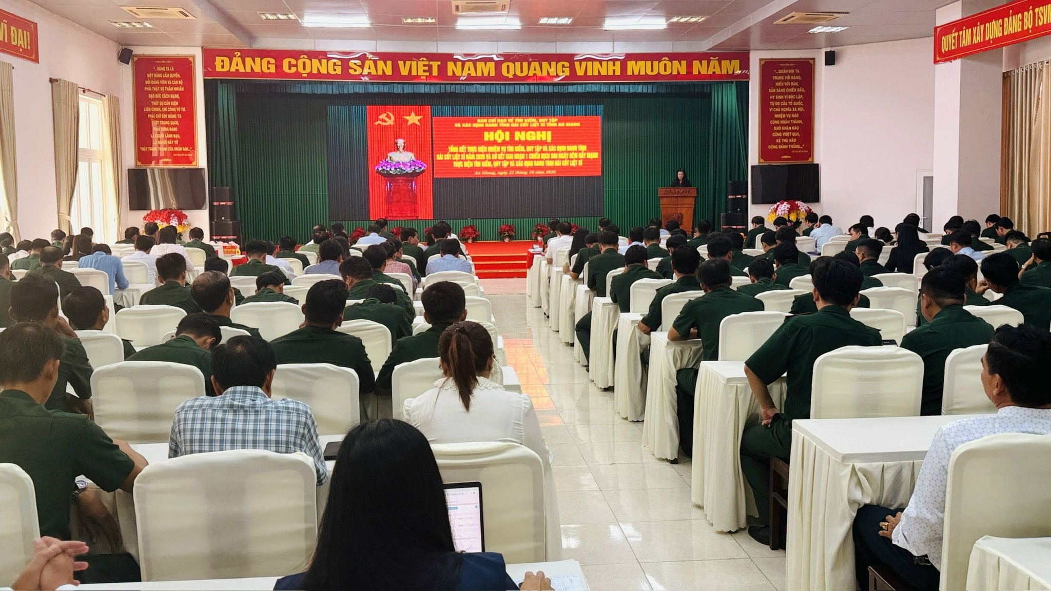 An Giang t&igrave;m kiếm, quy tập 331 h&agrave;i cốt, khai quật 15.210 phần mộ thu mẫu h&agrave;i cốt liệt sĩ- Ảnh 1.