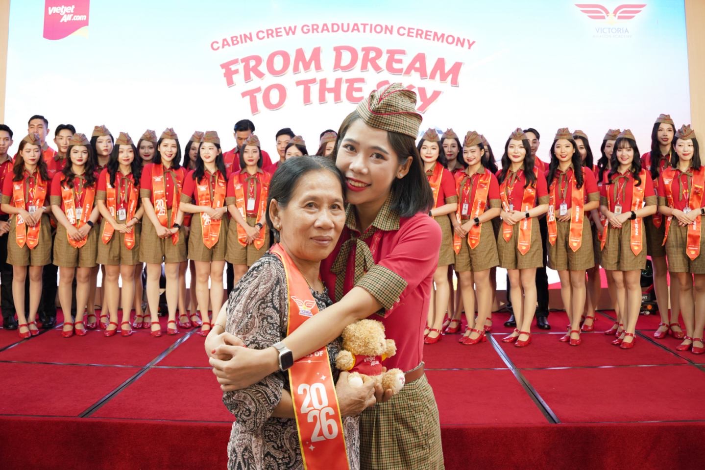 Học viện H&agrave;ng kh&ocirc;ng Victoria ghi dấu cột mốc trưởng th&agrave;nh của c&aacute;c t&acirc;n tiếp vi&ecirc;n h&agrave;ng kh&ocirc;ng - Ảnh 8.