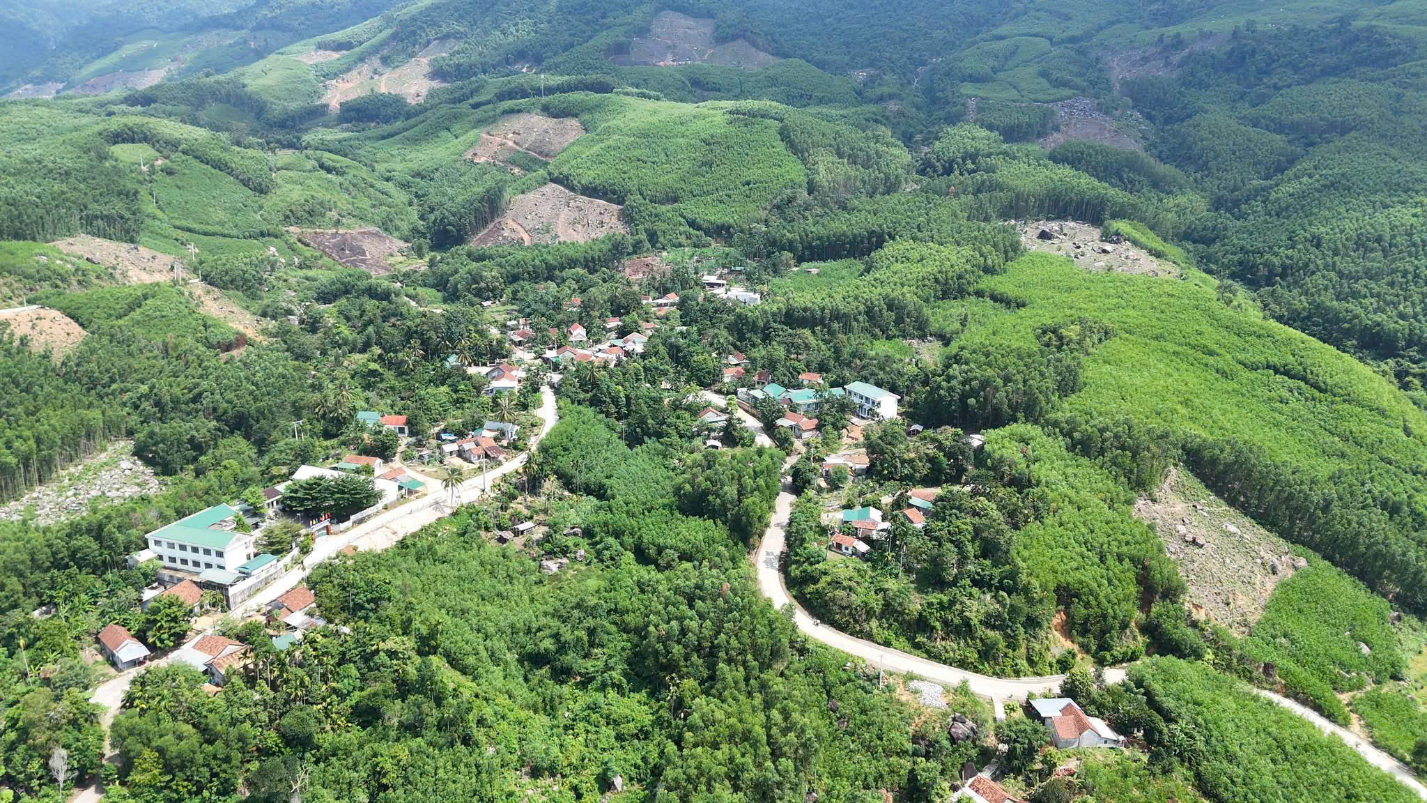 Quảng Ng&atilde;i ph&ecirc; duyệt quy hoạch Quần thể đ&ocirc; thị nghỉ dưỡng v&agrave; du lịch sinh th&aacute;i hơn 1.800ha- Ảnh 3.