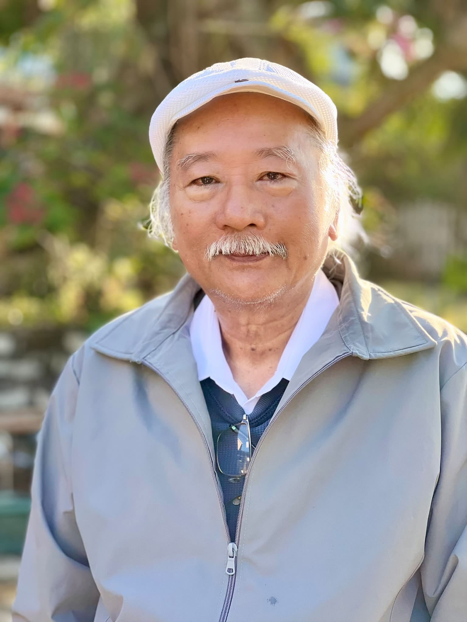 Nguyễn Vinh Sơn: Đạo diễn t&agrave;i hoa, người thầy lặng lẽ của điện ảnh Việt - Ảnh 1.
