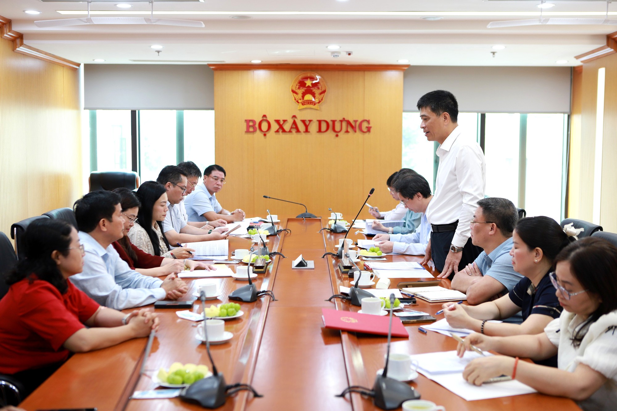Bộ X&acirc;y dựng b&agrave;n giao nguy&ecirc;n trạng Trường Cao đẳng nghề LILAMA 1 về UBND tỉnh Ninh B&igrave;nh - Ảnh 2.