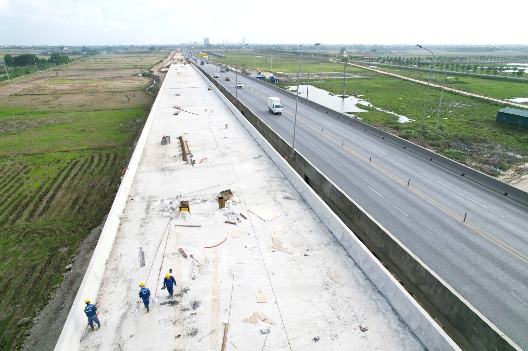 Ninh B&igrave;nh phấn đấu ph&ecirc; duyệt quy hoạch chung đ&ocirc; thị trong th&aacute;ng 12/2026- Ảnh 2.